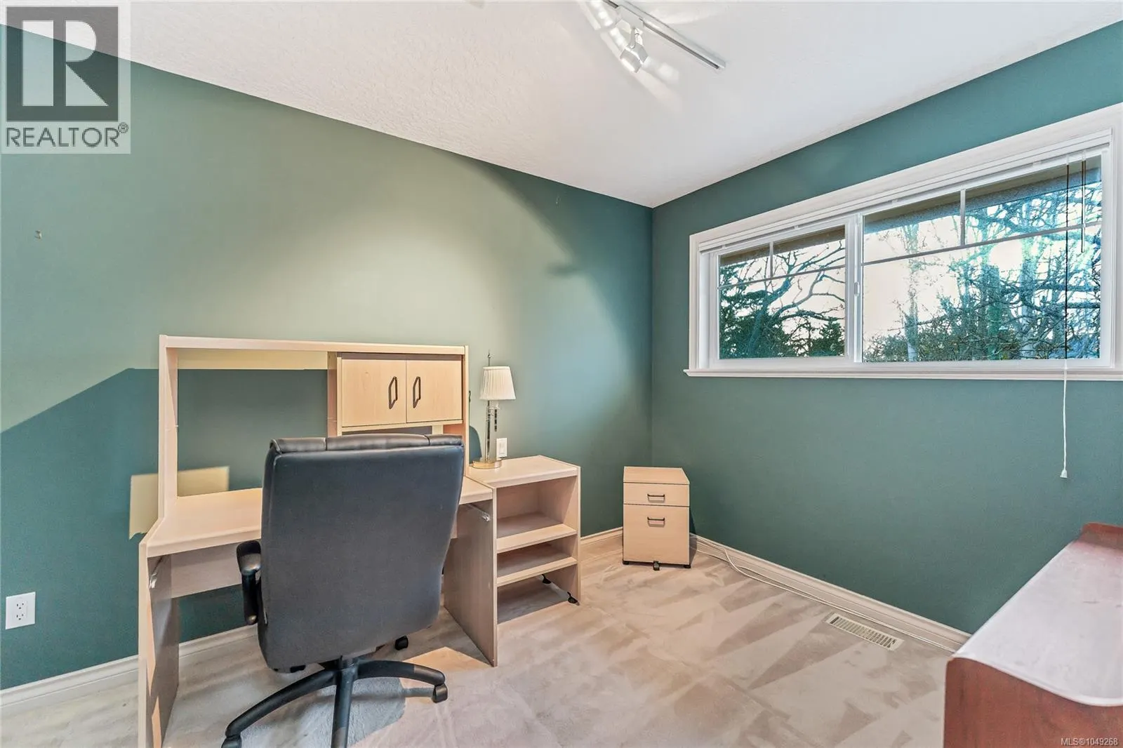 568 Island Rd