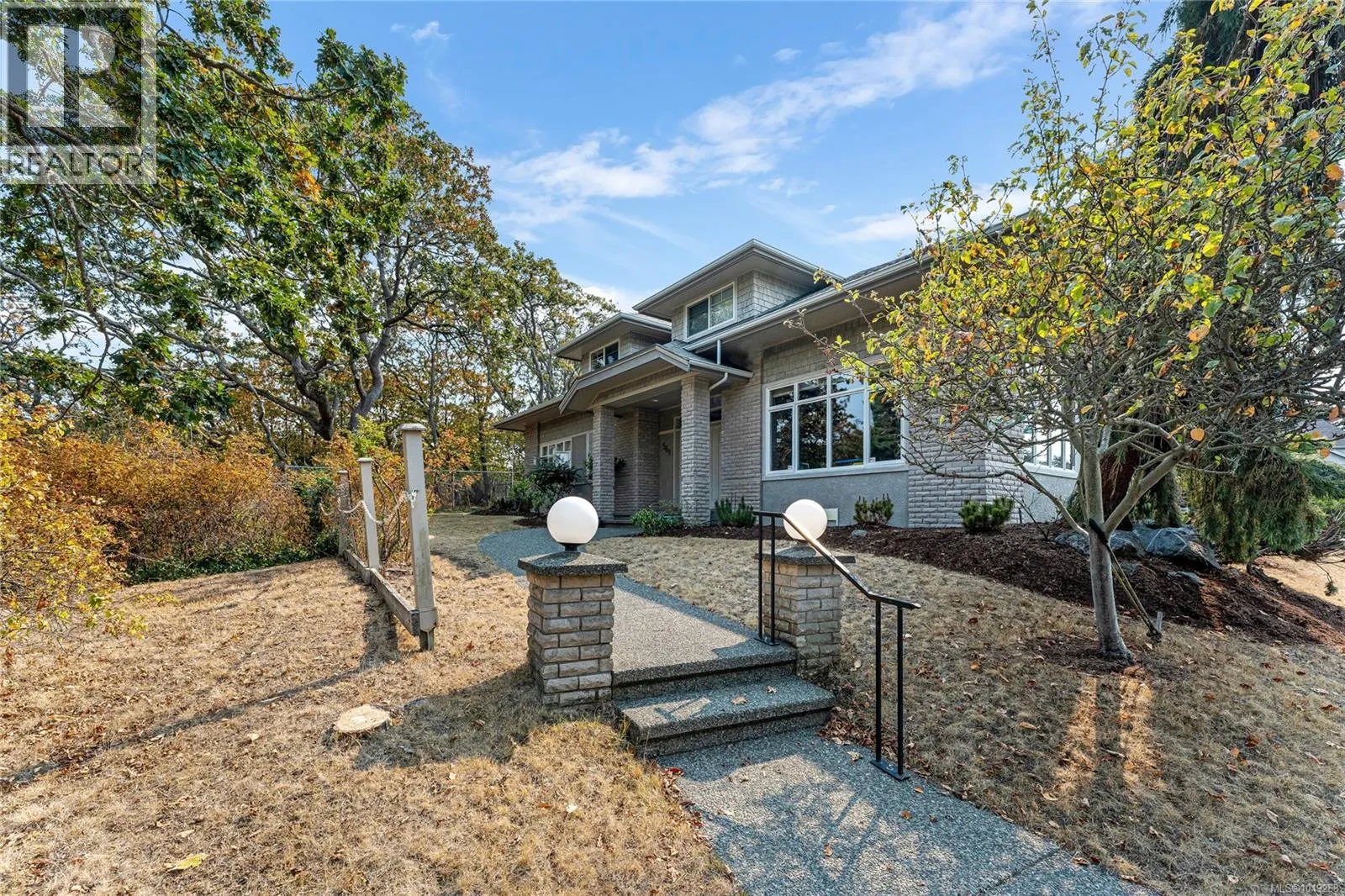568 Island Rd