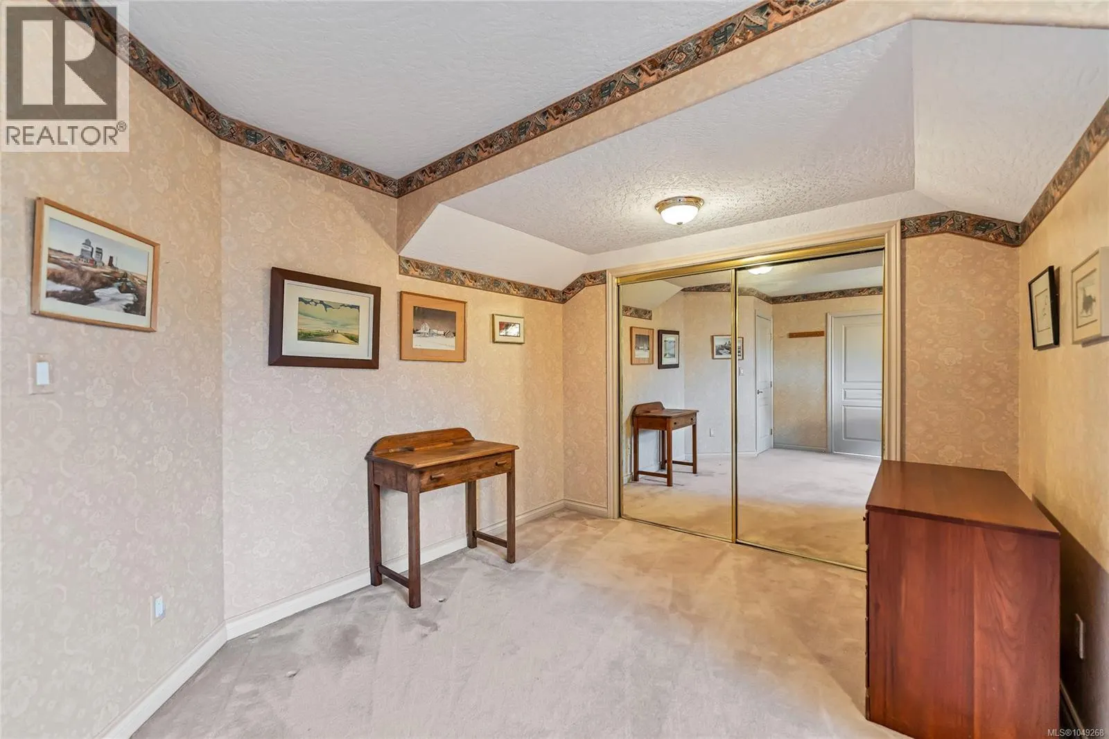 568 Island Rd