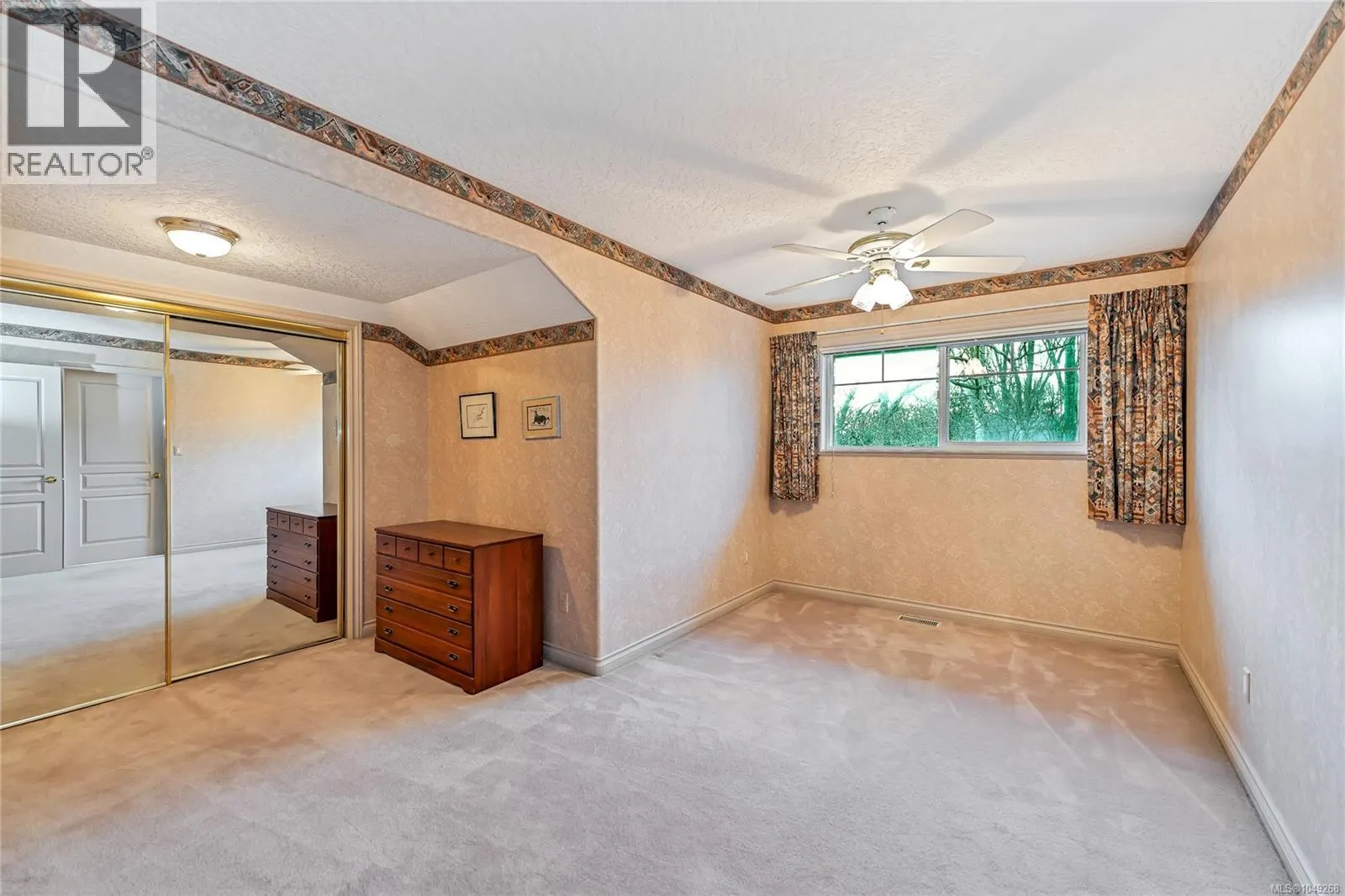 568 Island Rd