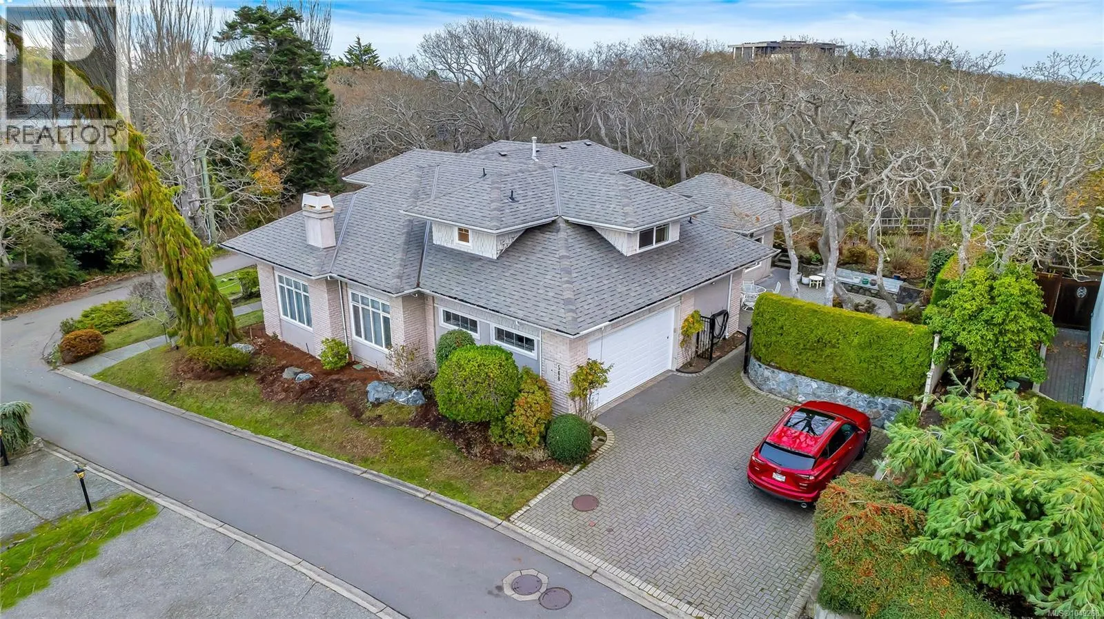 568 Island Rd