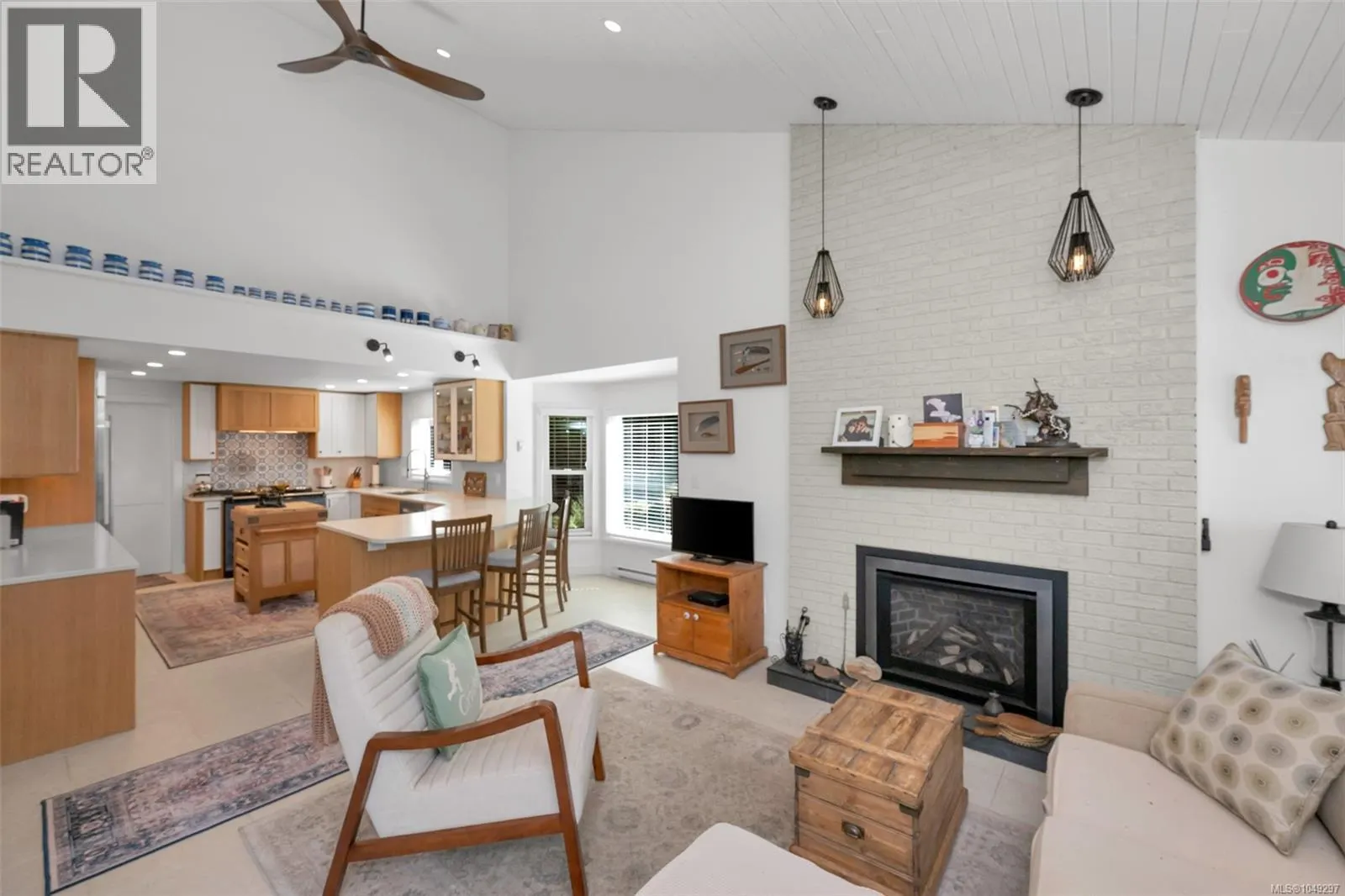 10915 Cedar Lane