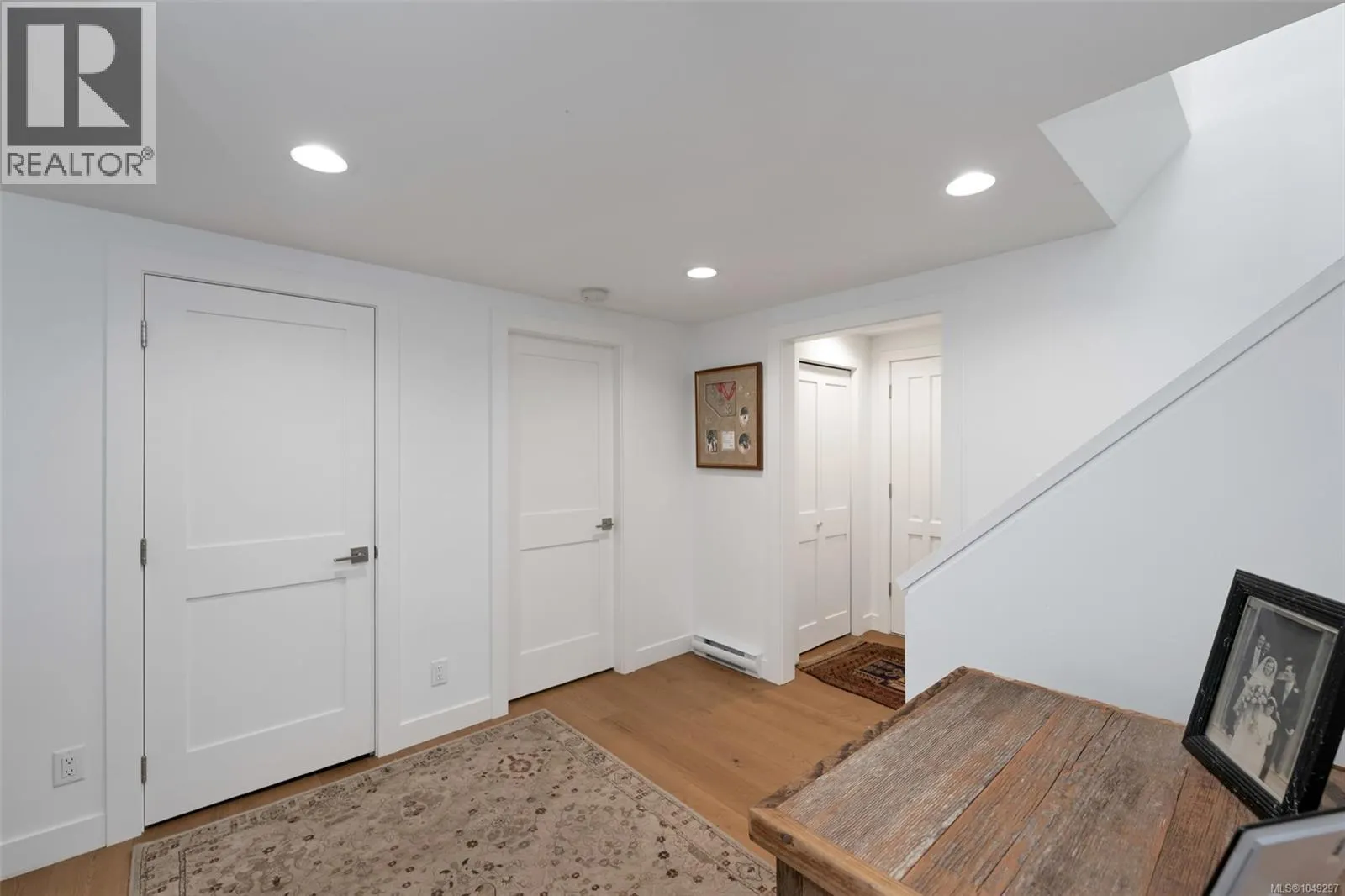 10915 Cedar Lane