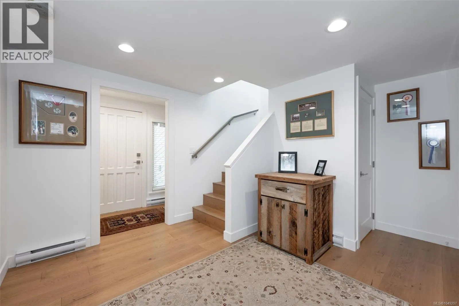 10915 Cedar Lane