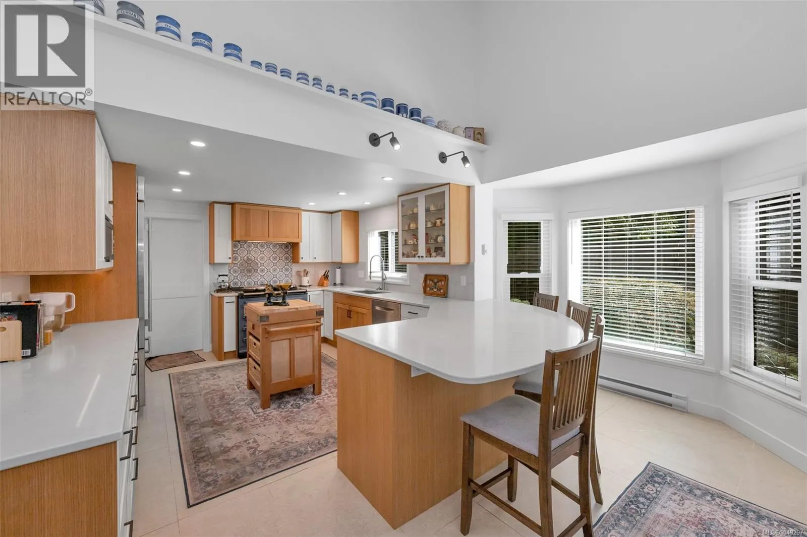 10915 Cedar Lane