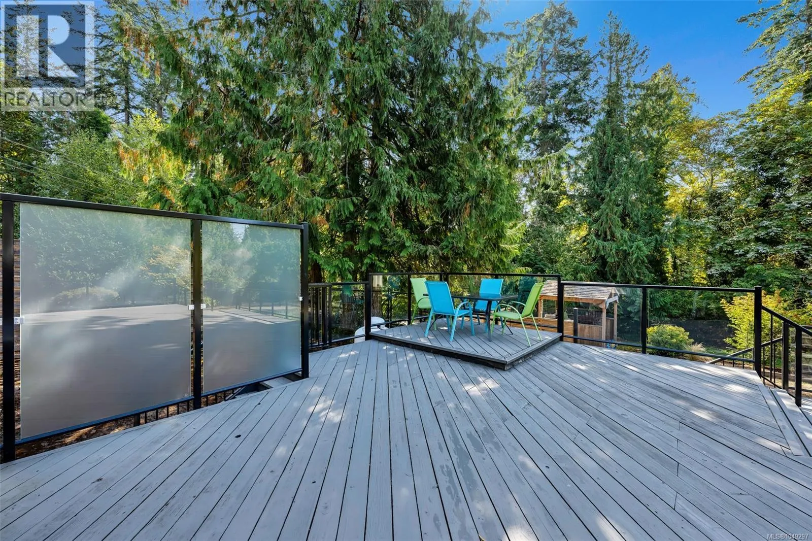 10915 Cedar Lane