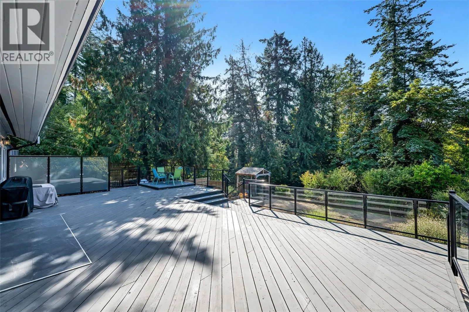 10915 Cedar Lane