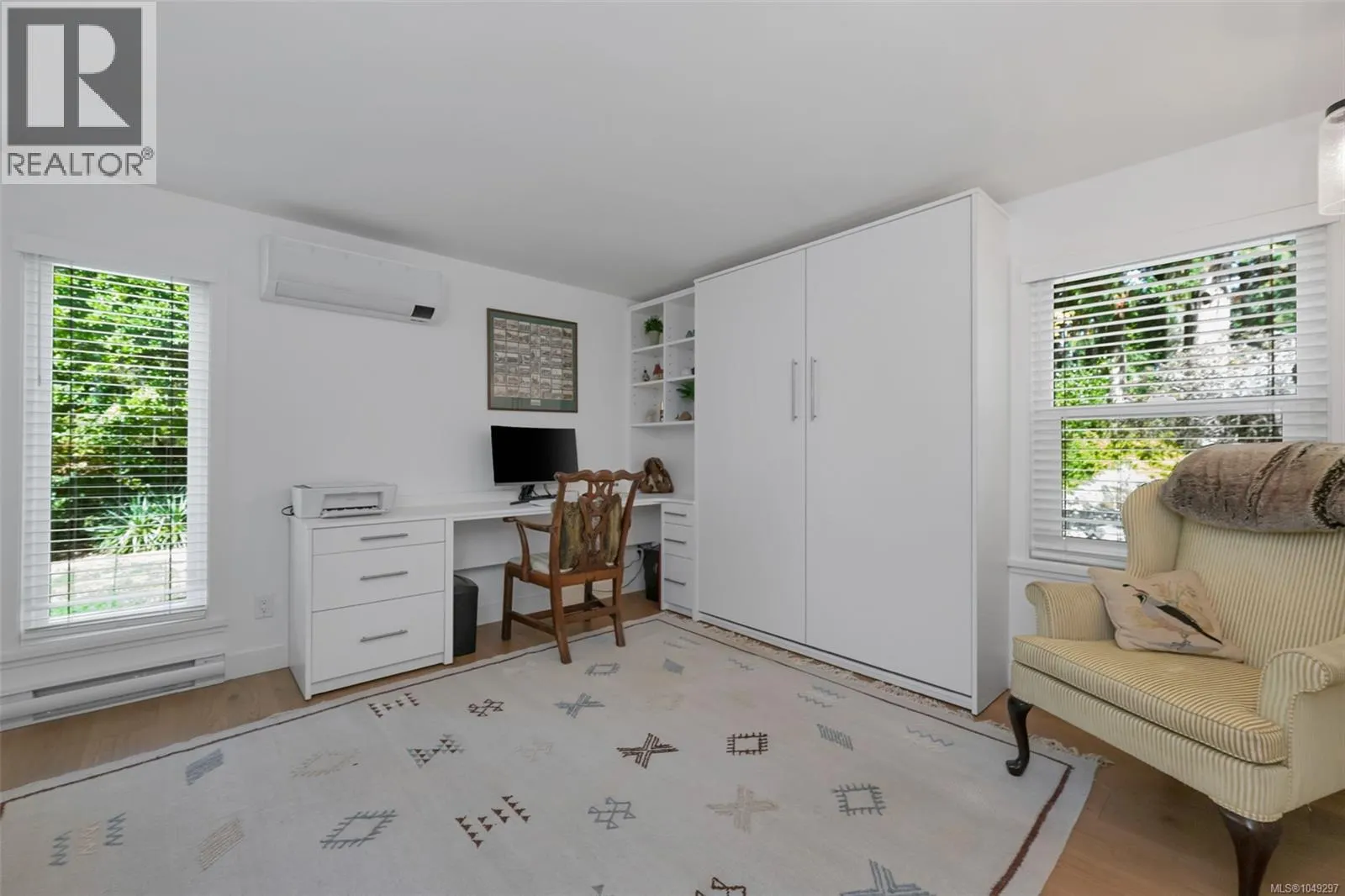 10915 Cedar Lane