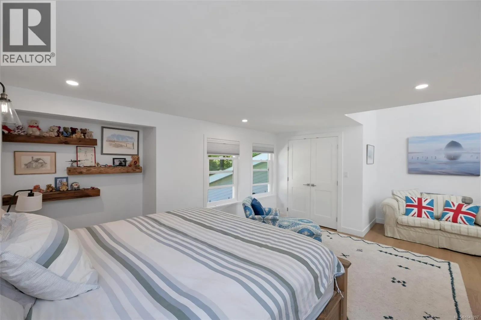 10915 Cedar Lane