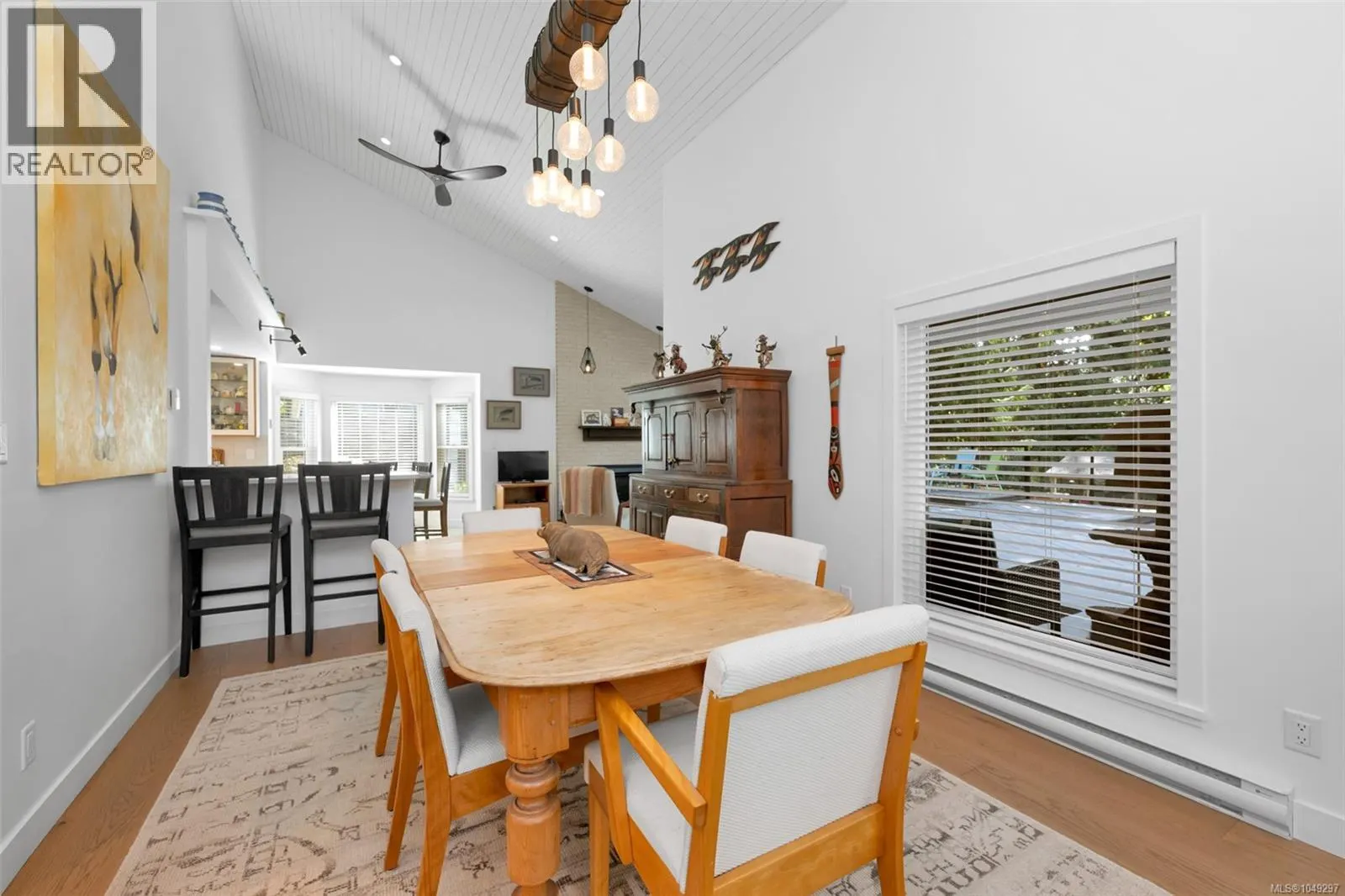 10915 Cedar Lane