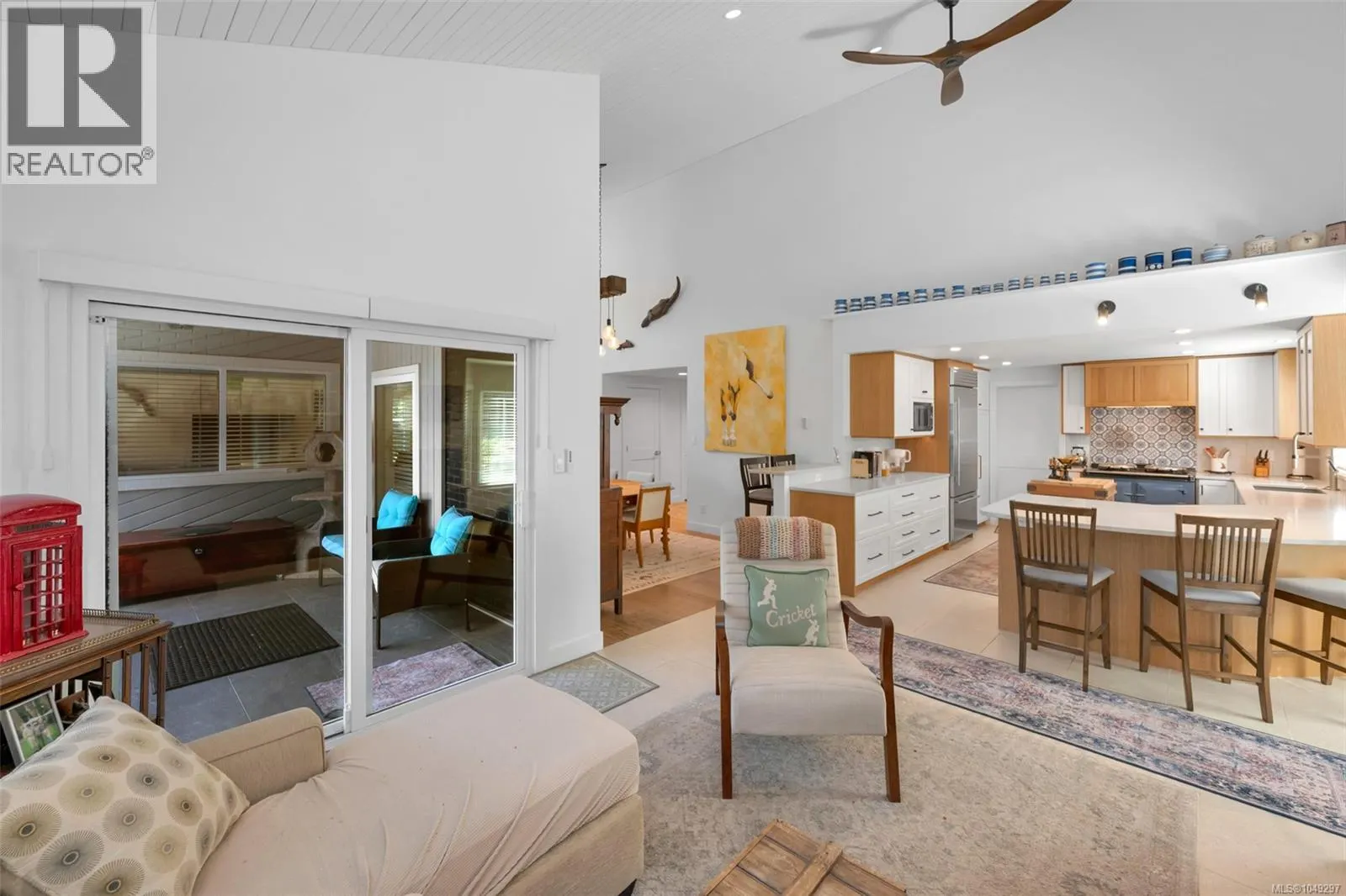 10915 Cedar Lane