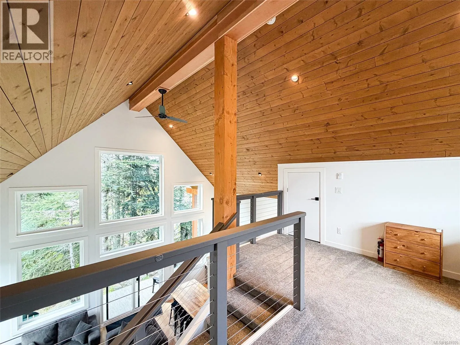 415 Arrowsmith Ridge