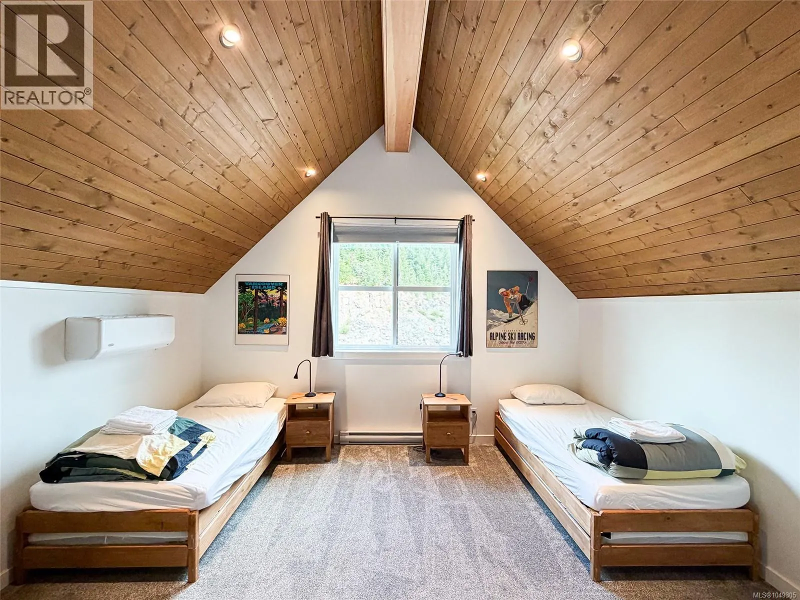 415 Arrowsmith Ridge