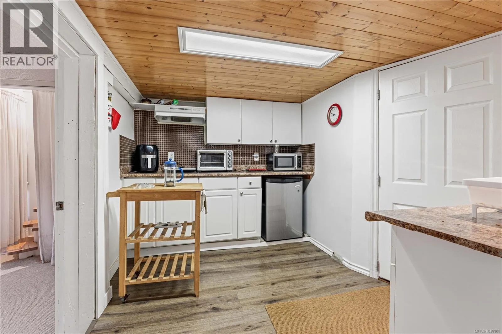245 Sabiston St