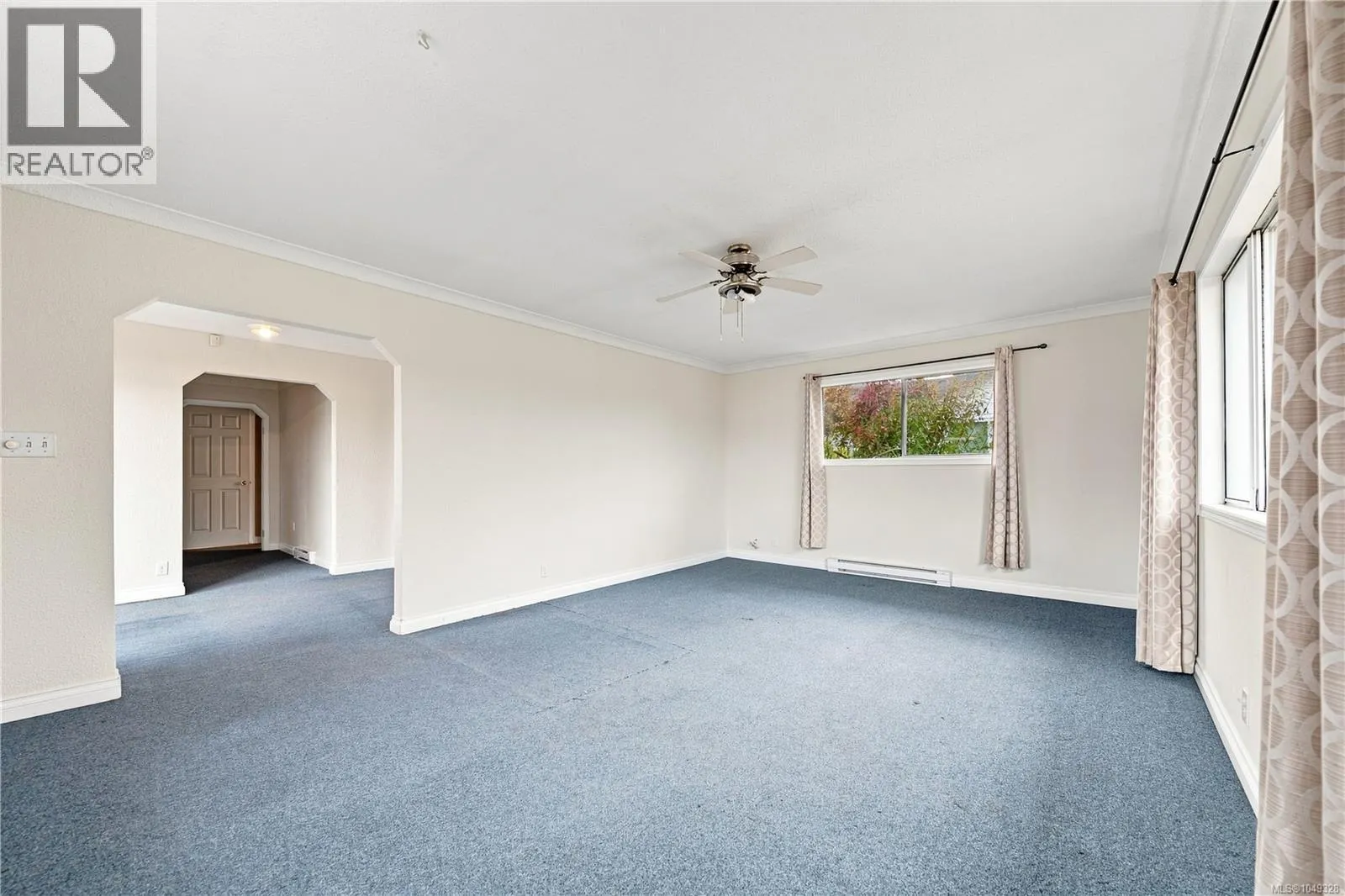 141 Jensen Ave E