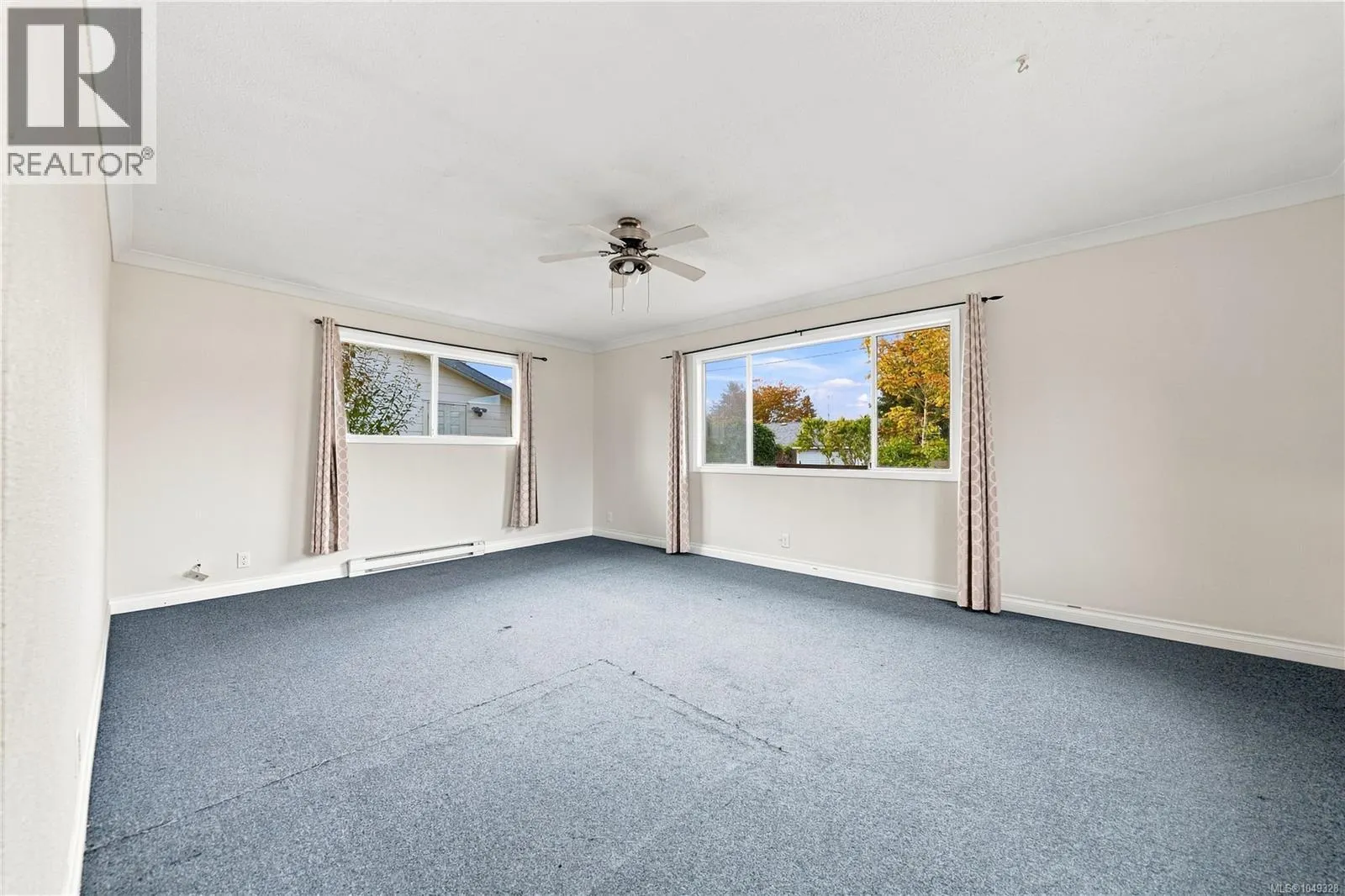 141 Jensen Ave E