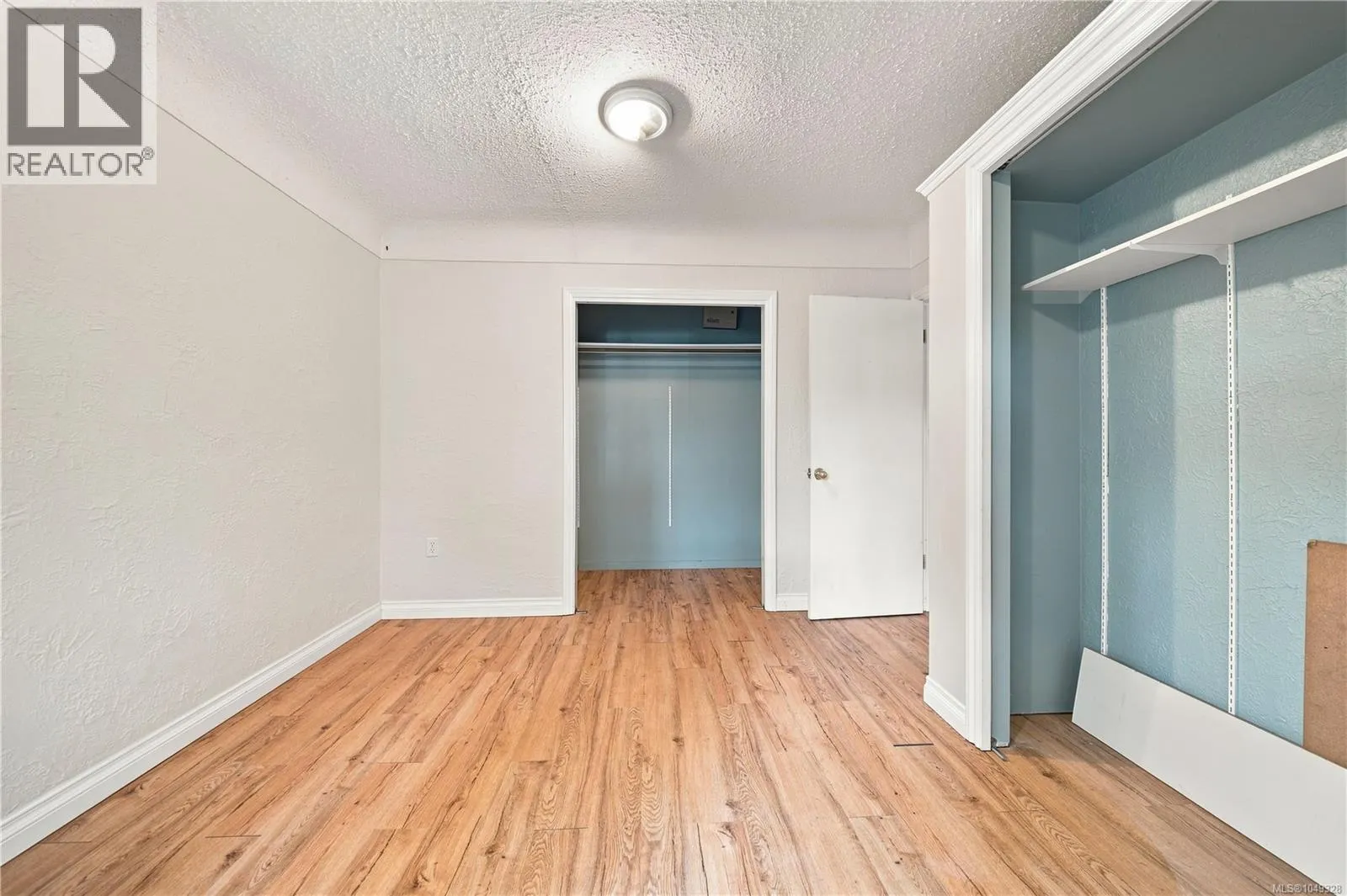 141 Jensen Ave E