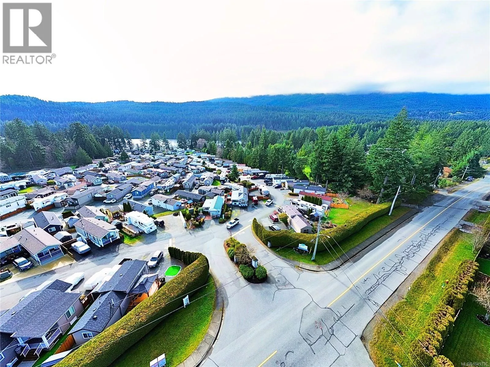 1105 Woss Lake Dr