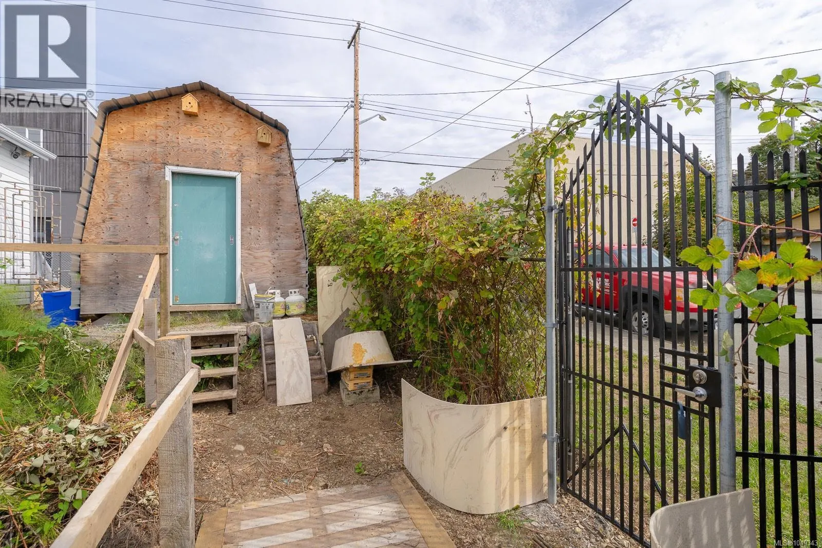 3203 2nd Ave