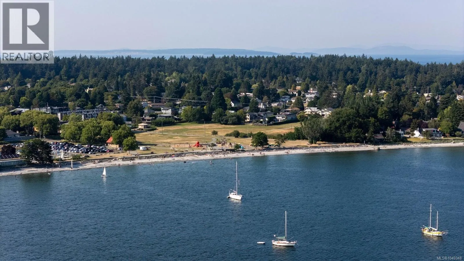3656 Cadboro Bay Rd