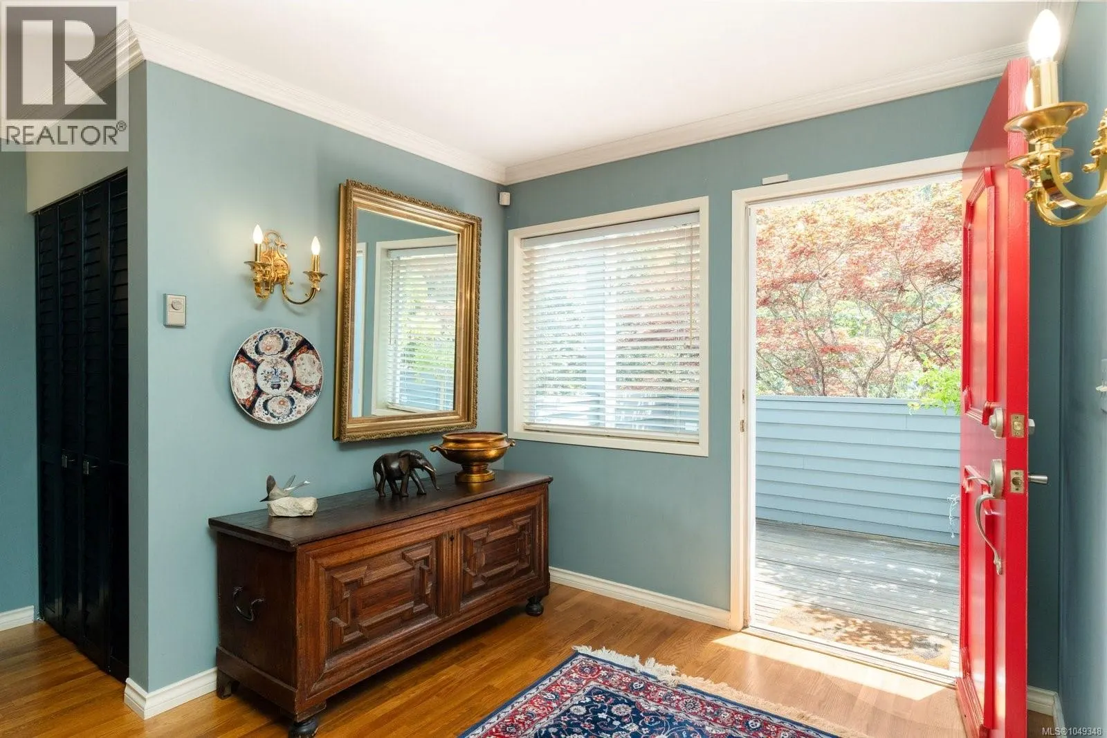 3656 Cadboro Bay Rd