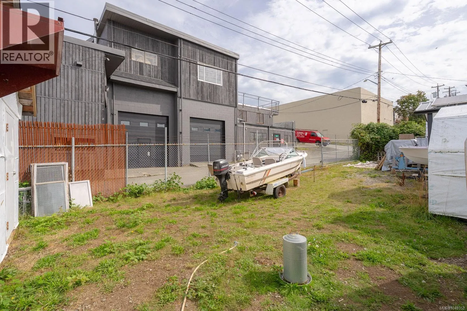 3203 & 3211 2nd Ave