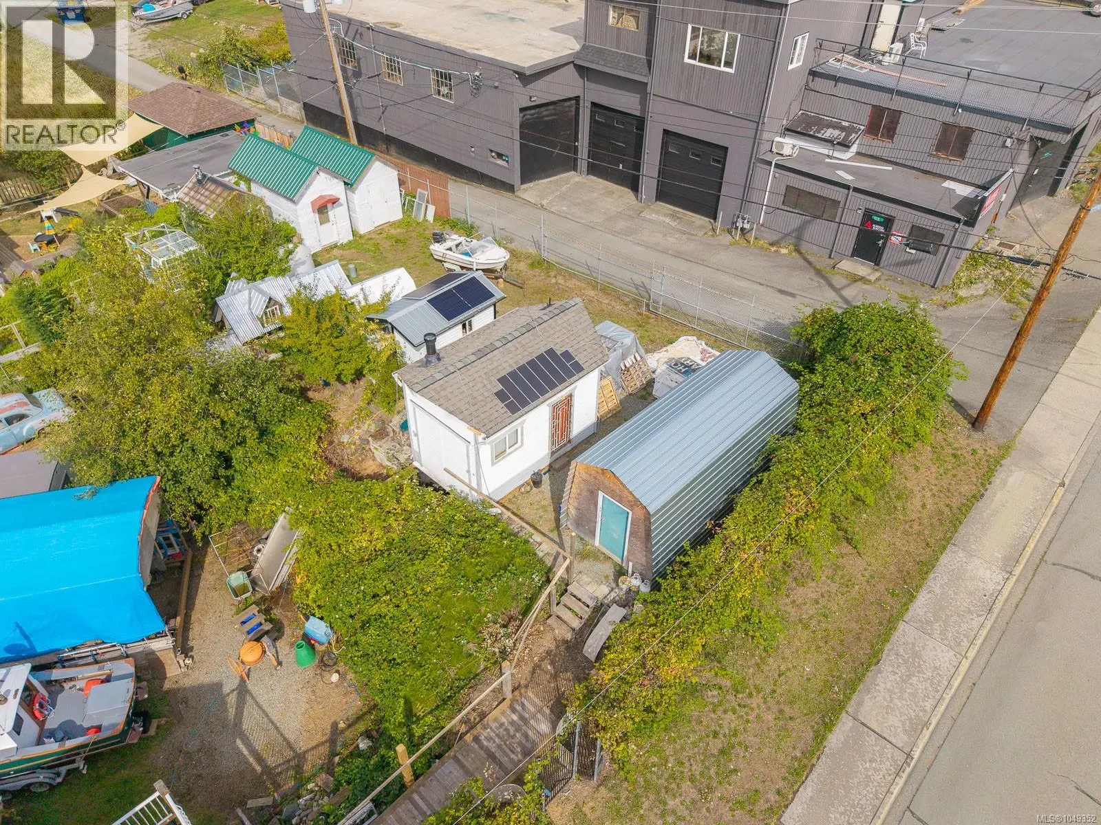 3203 & 3211 2nd Ave
