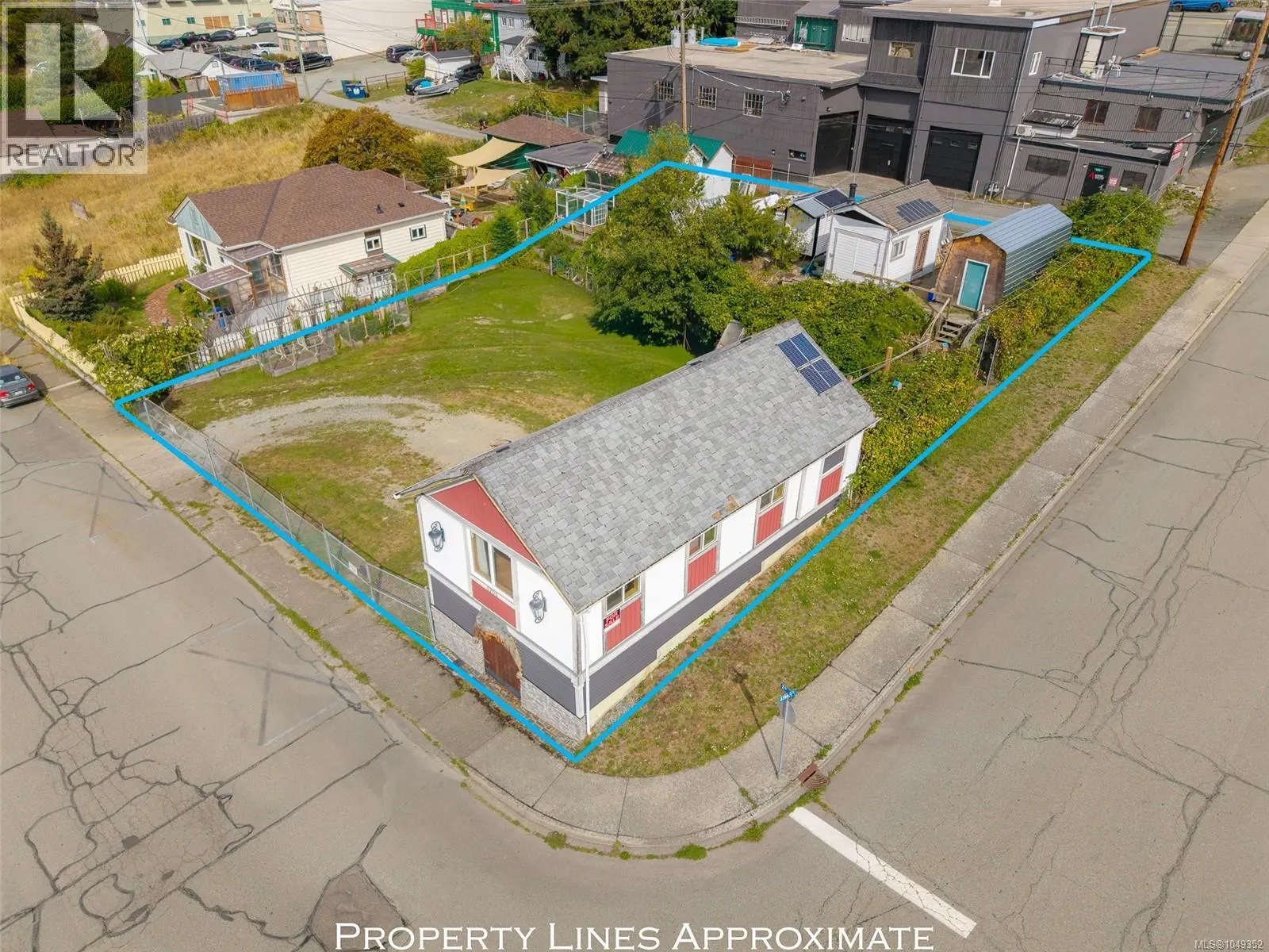 3203 & 3211 2nd Ave