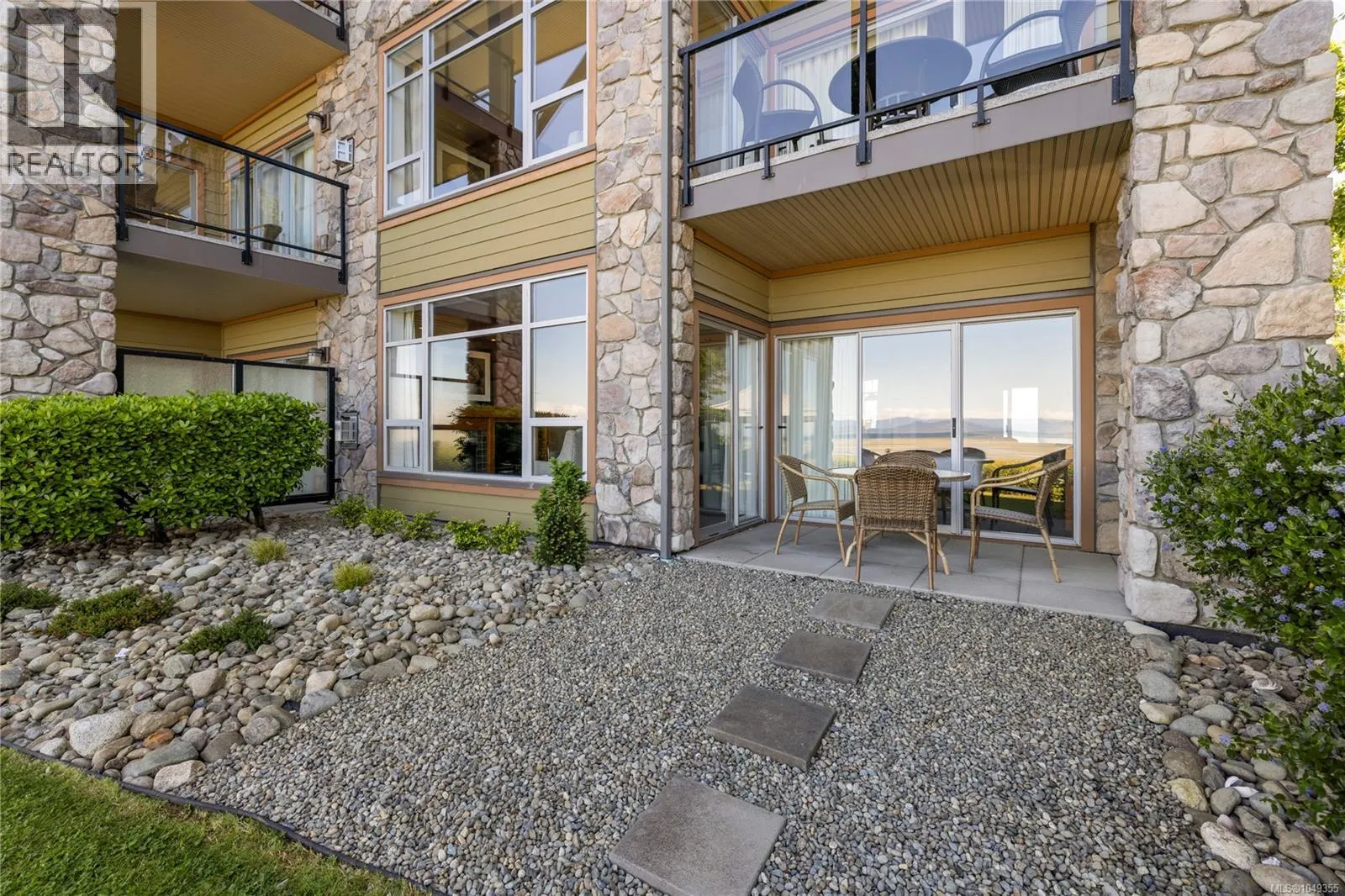 129c/130 181 Beachside Dr