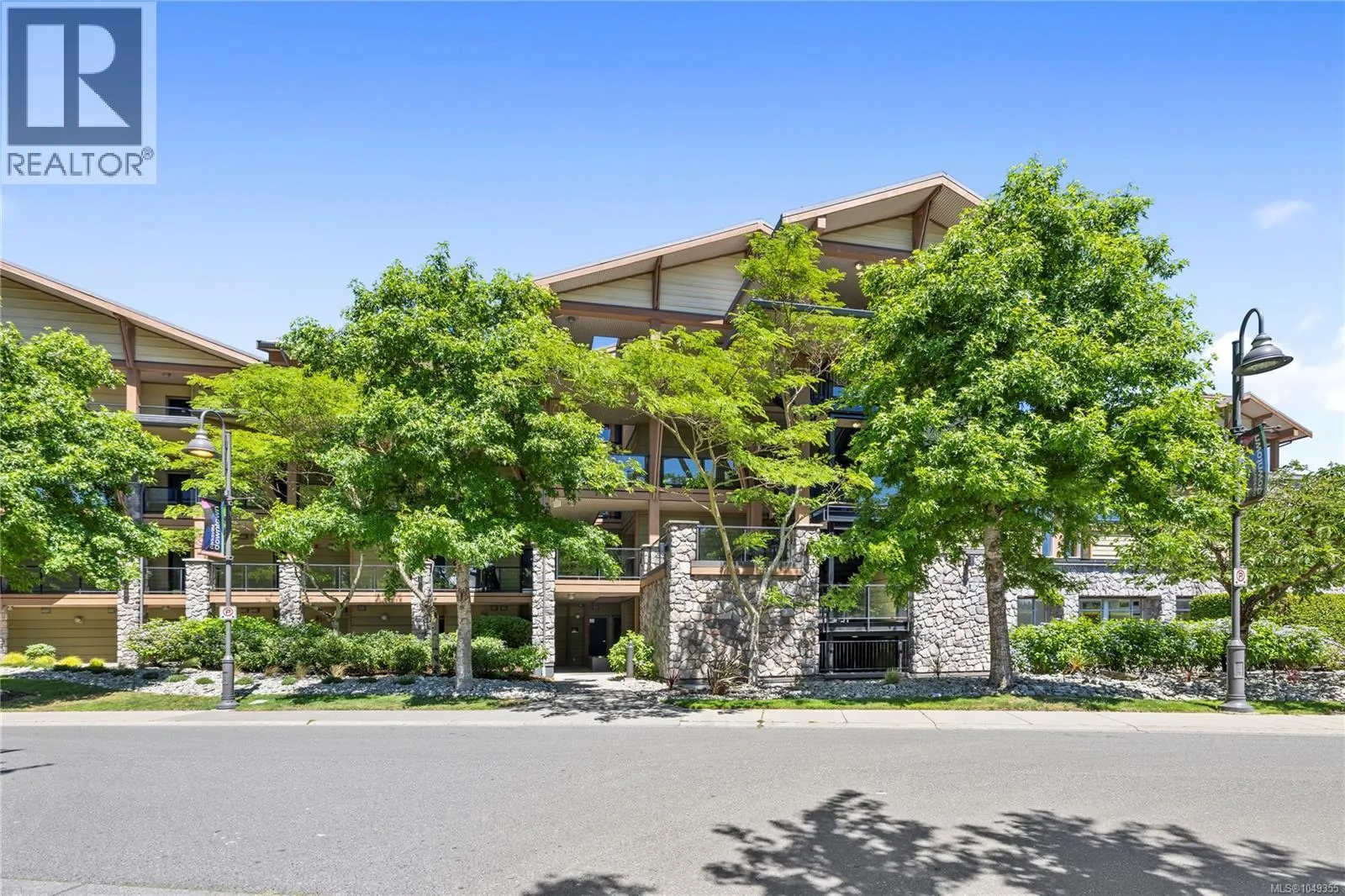 129c/130 181 Beachside Dr