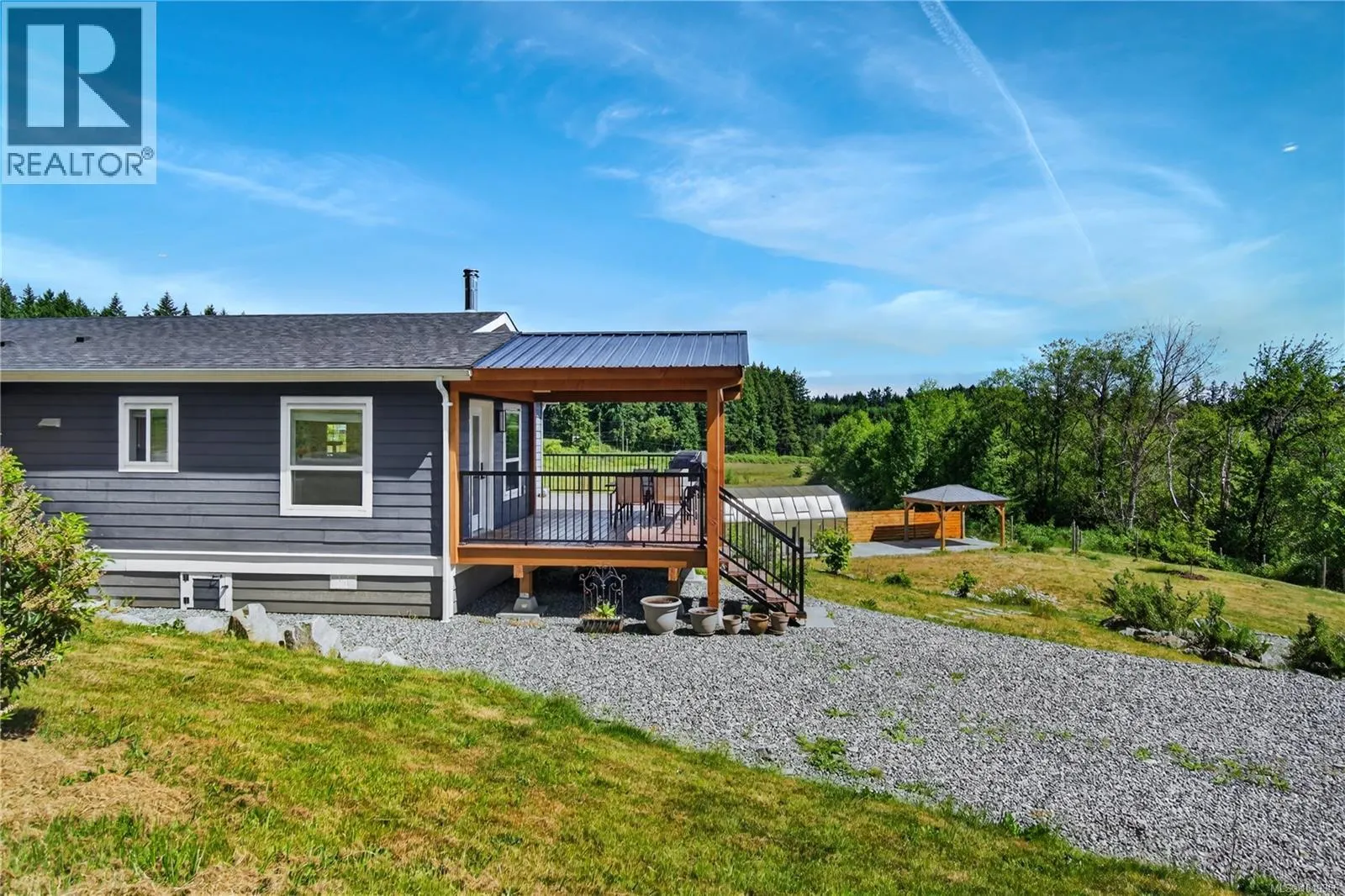 6495/6499 Doumont Rd