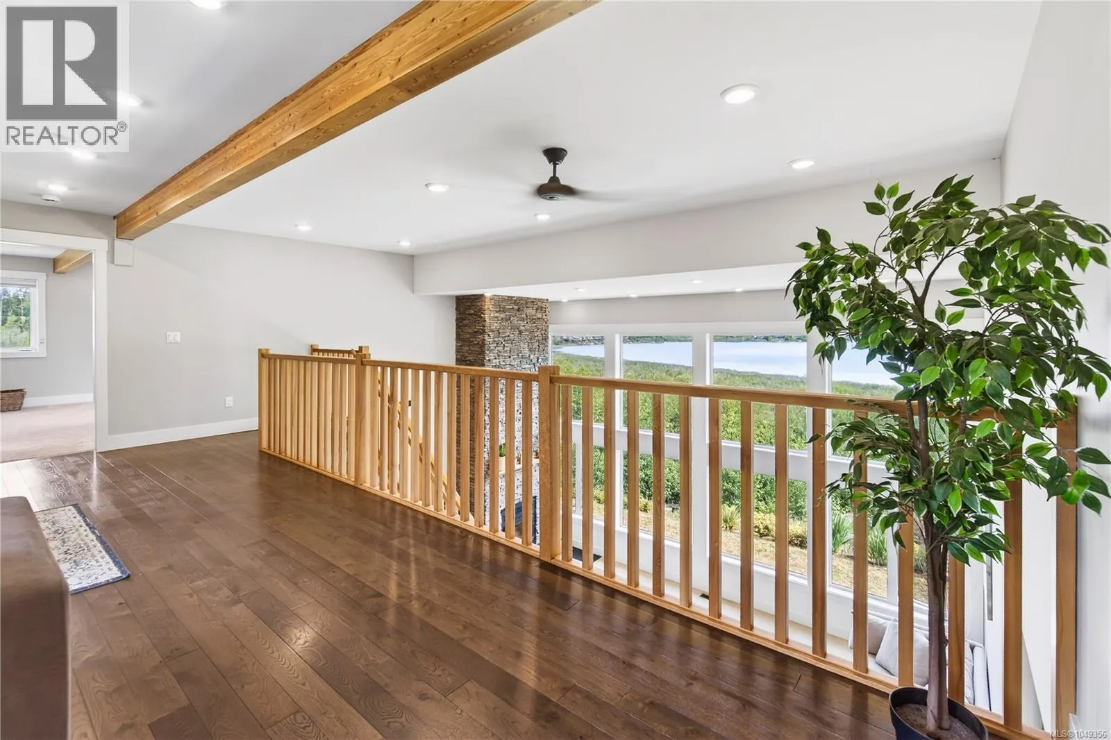6495/6499 Doumont Rd
