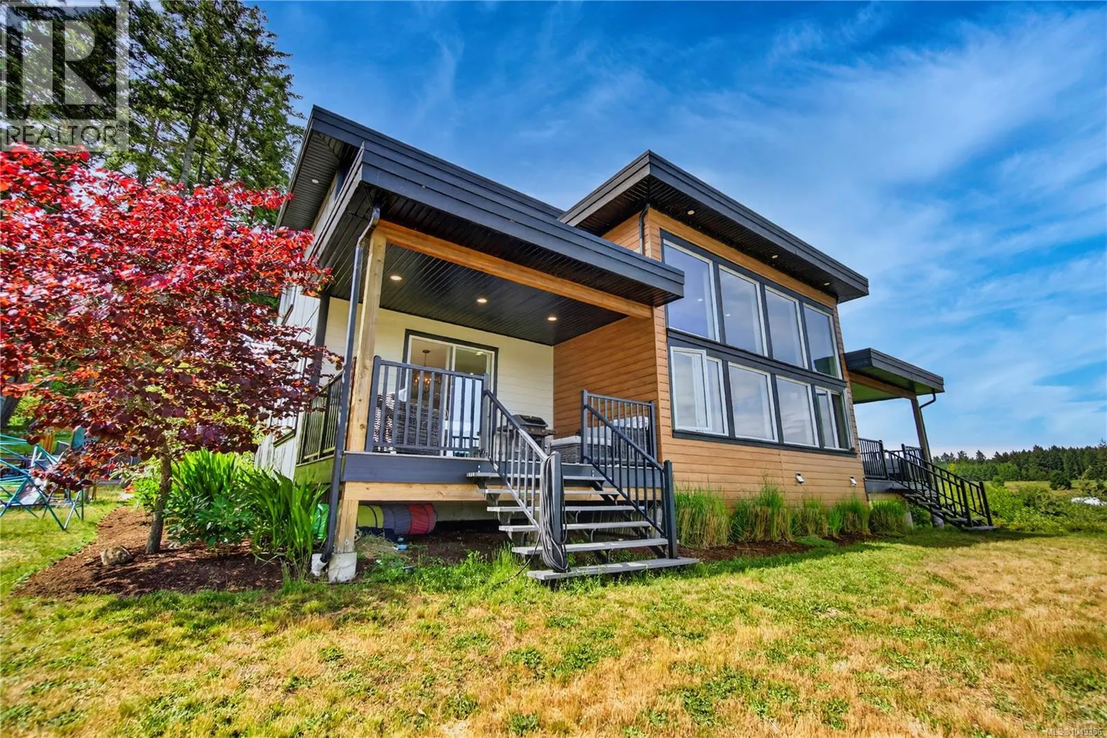 6495/6499 Doumont Rd