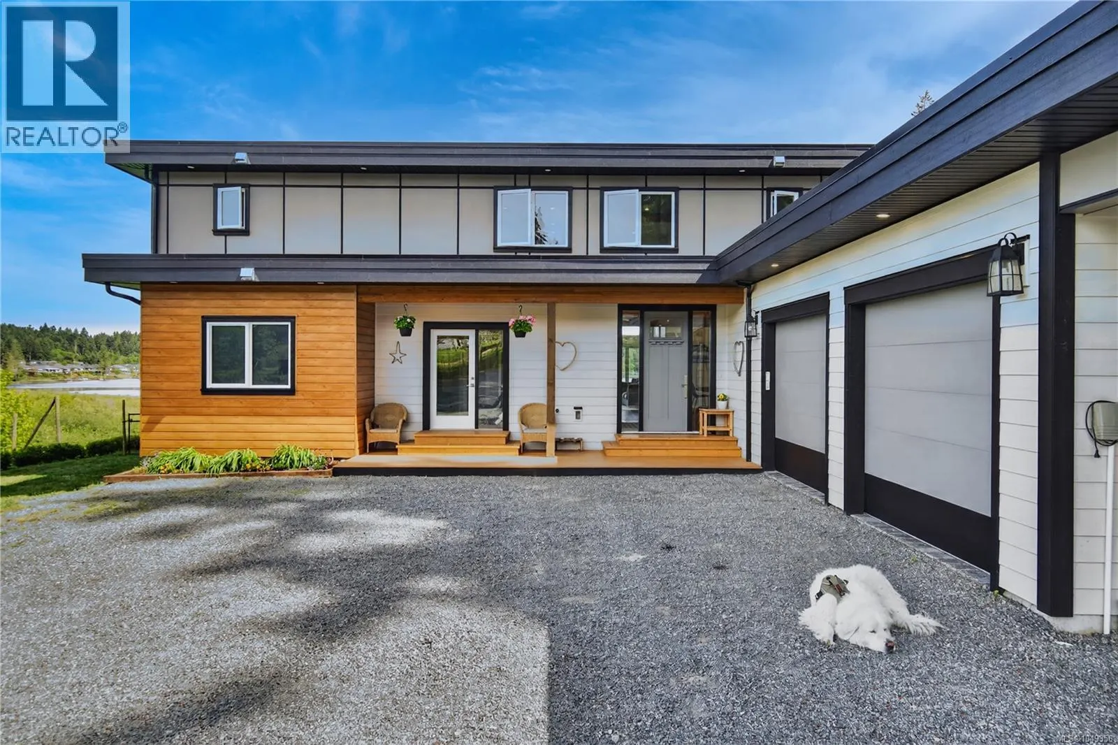 6495/6499 Doumont Rd