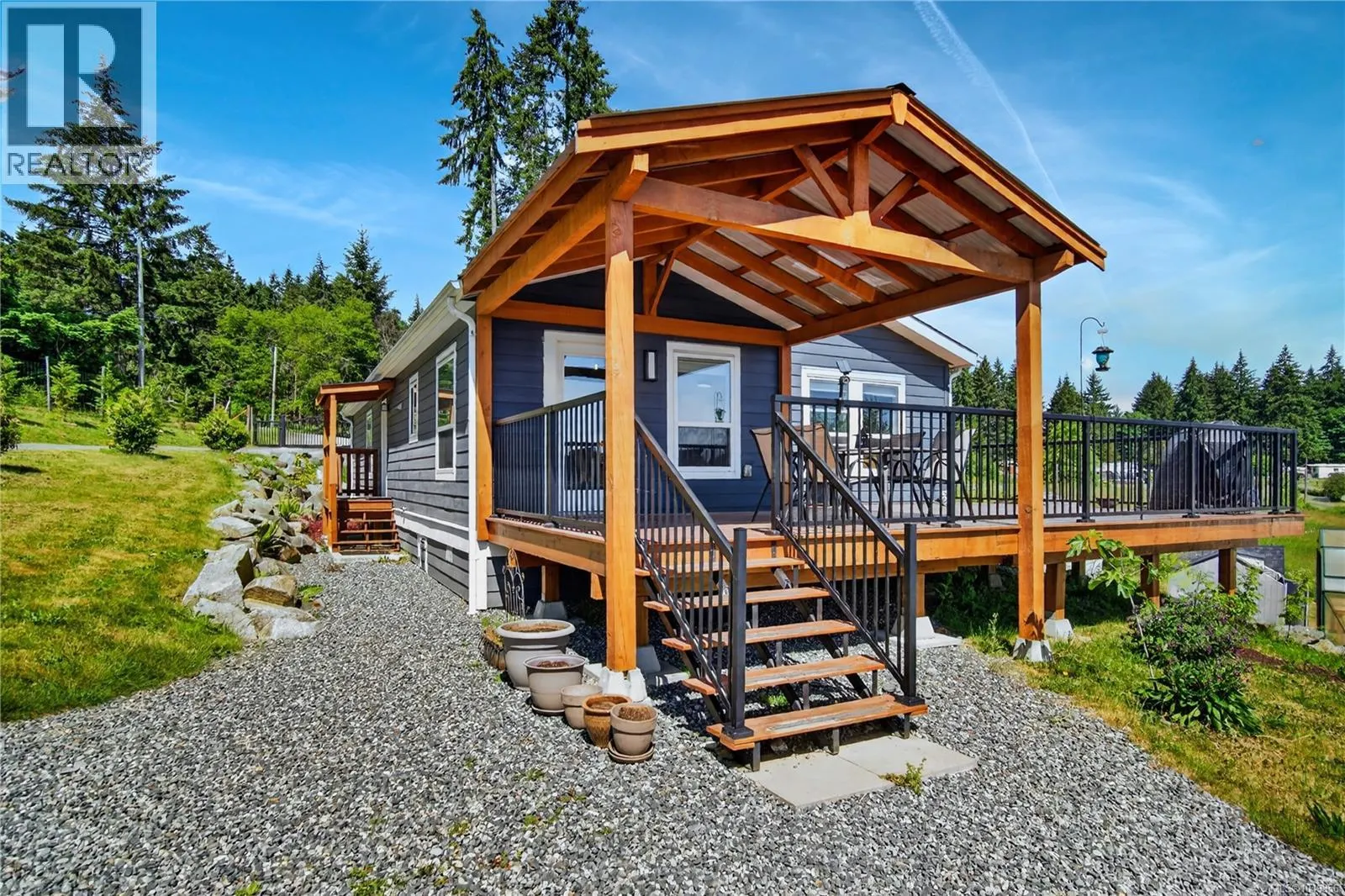 6495/6499 Doumont Rd