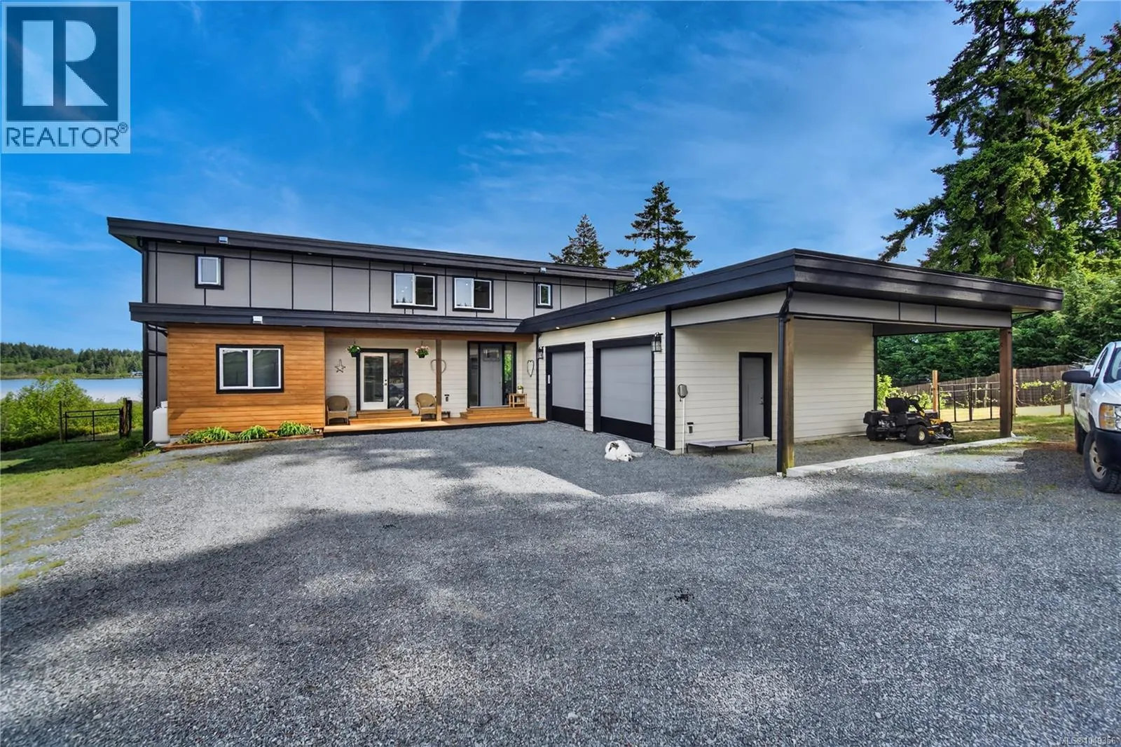 6495/6499 Doumont Rd