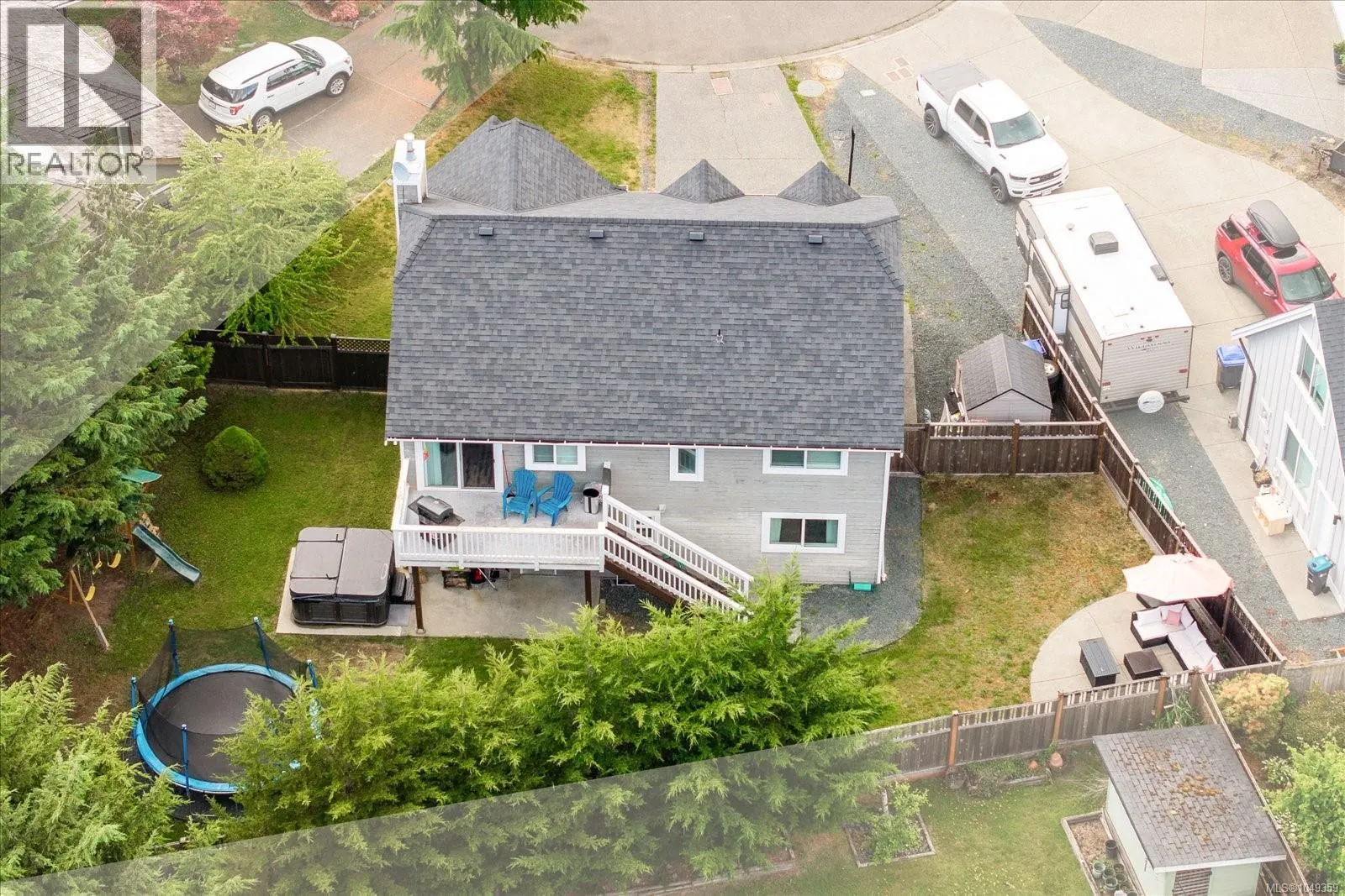 672 Foster Dr