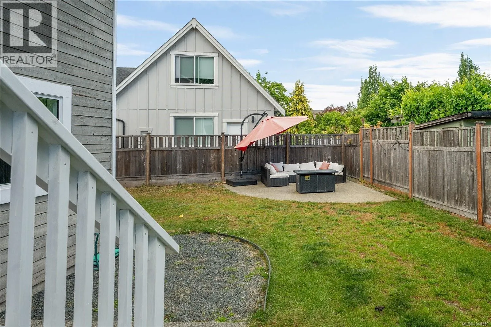 672 Foster Dr