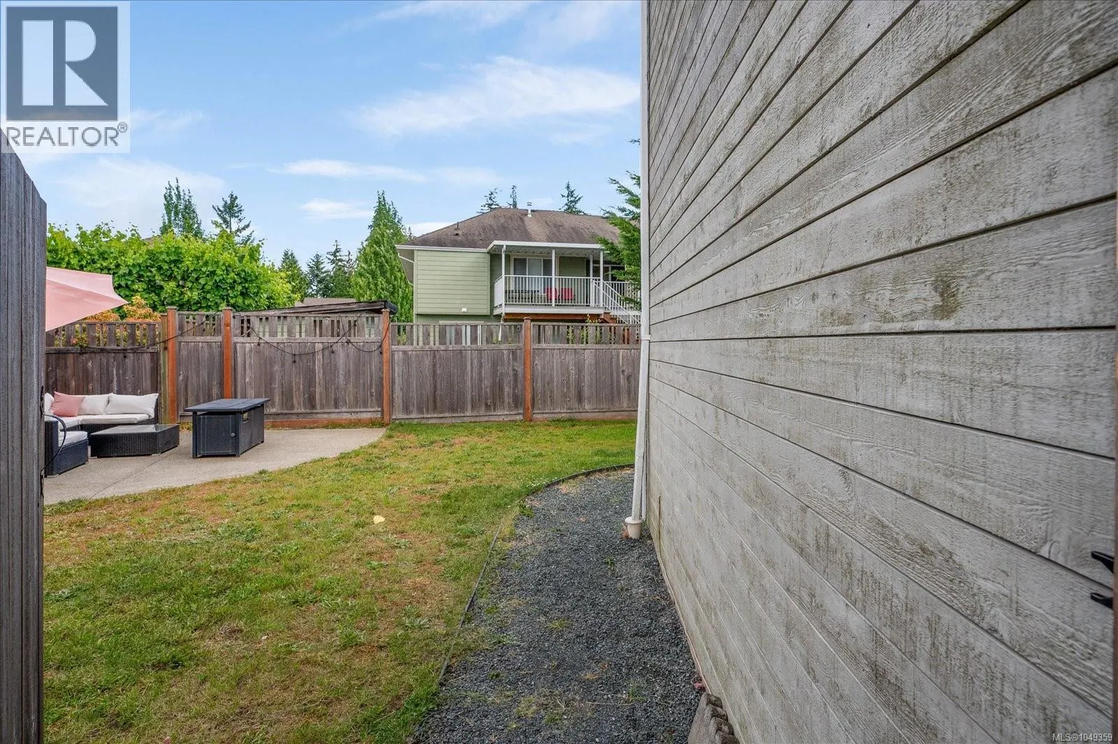 672 Foster Dr