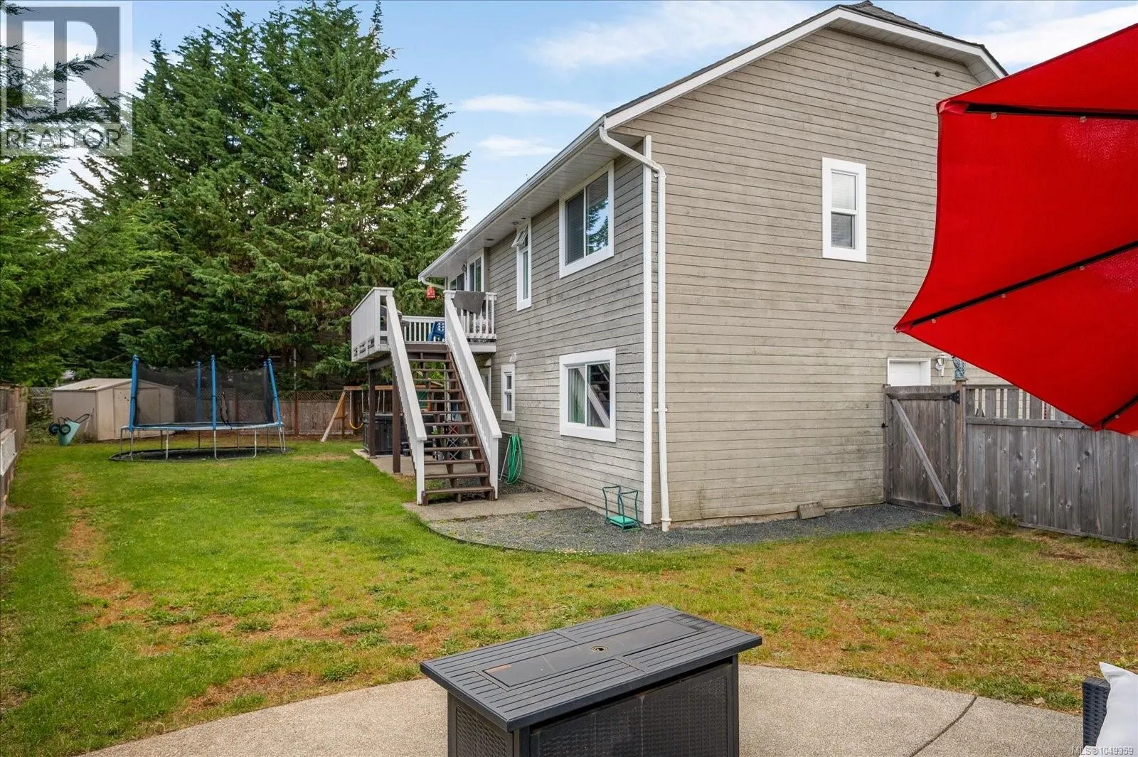 672 Foster Dr