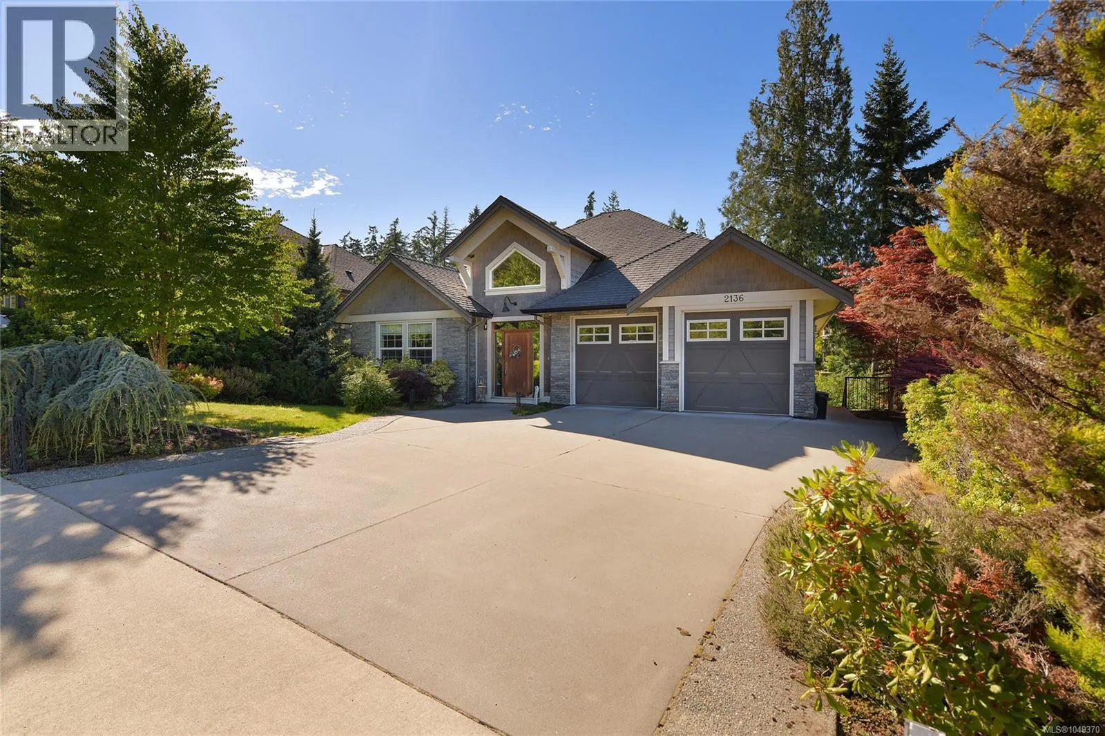 2136 Champions Way