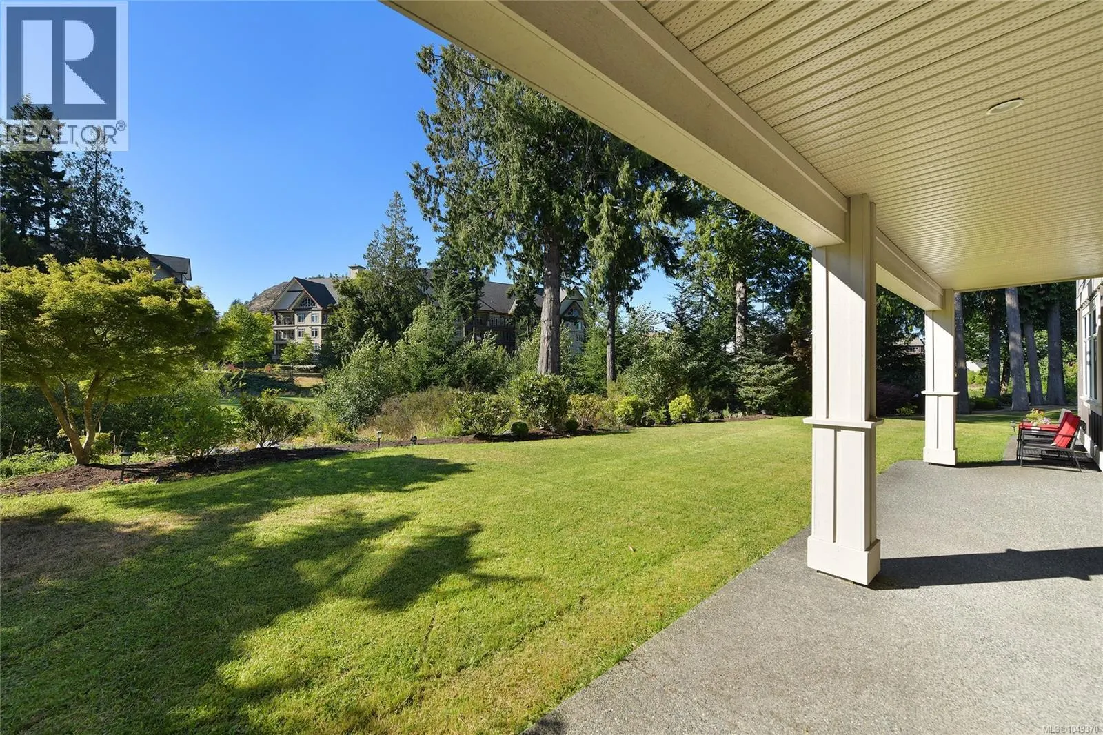 2136 Champions Way
