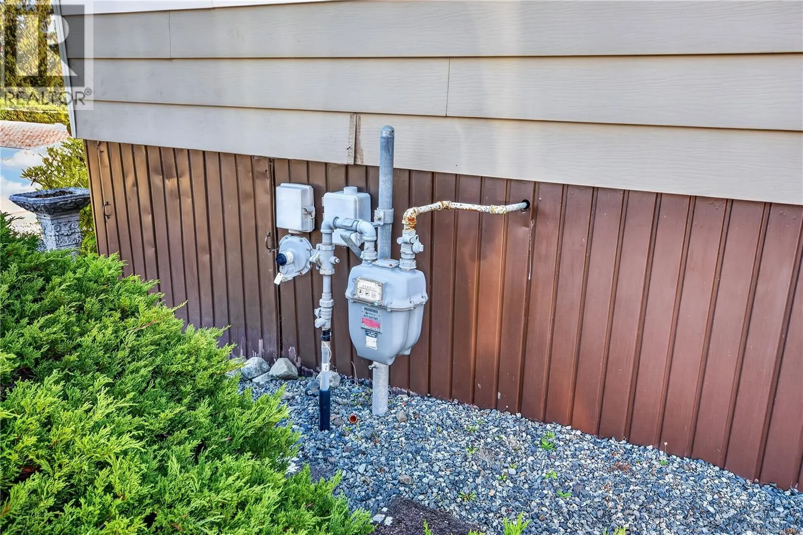 110 6325 Metral Dr