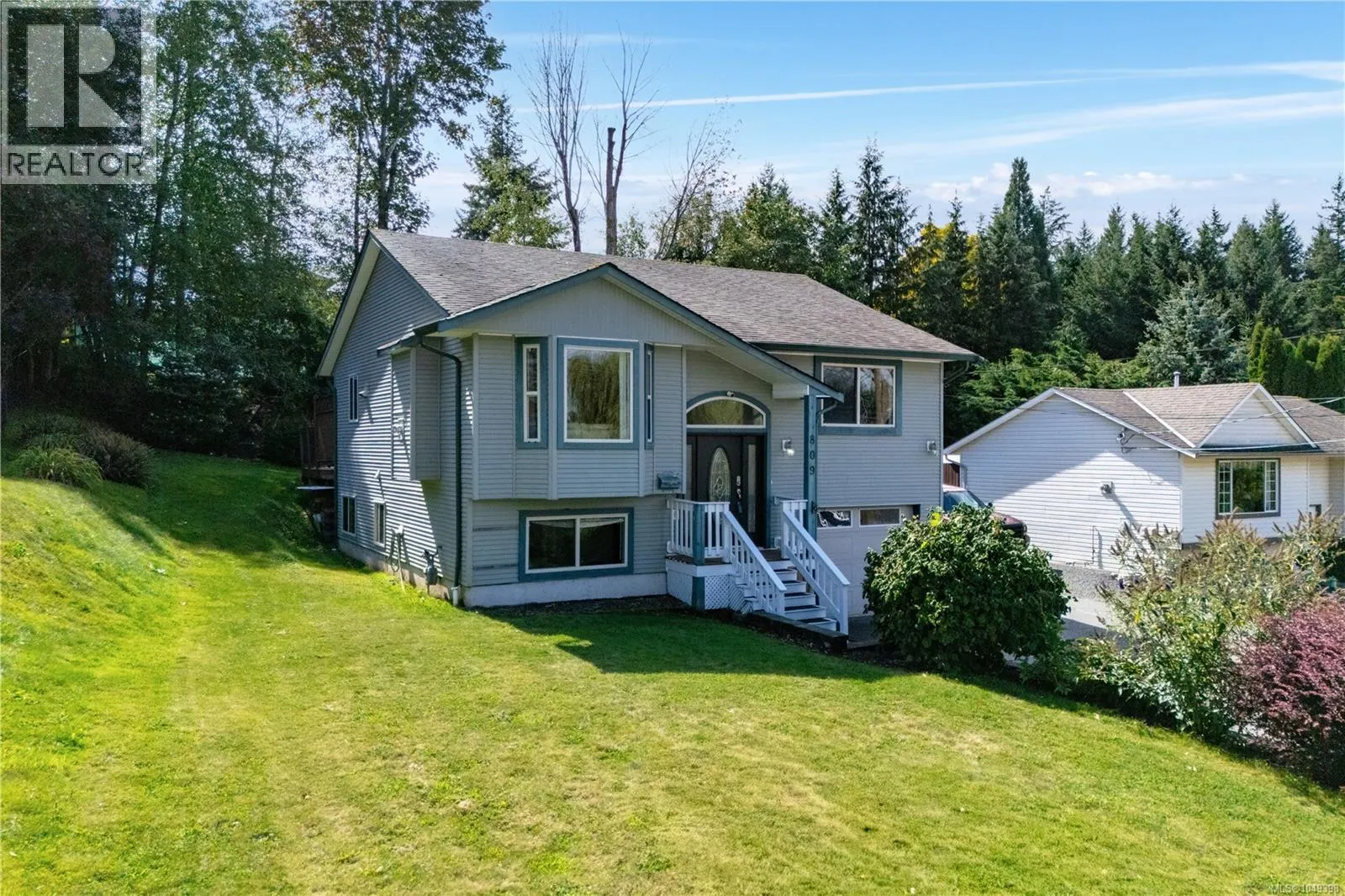 809 Willowcrest Rd