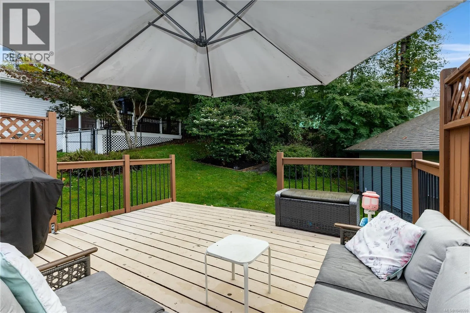 809 Willowcrest Rd