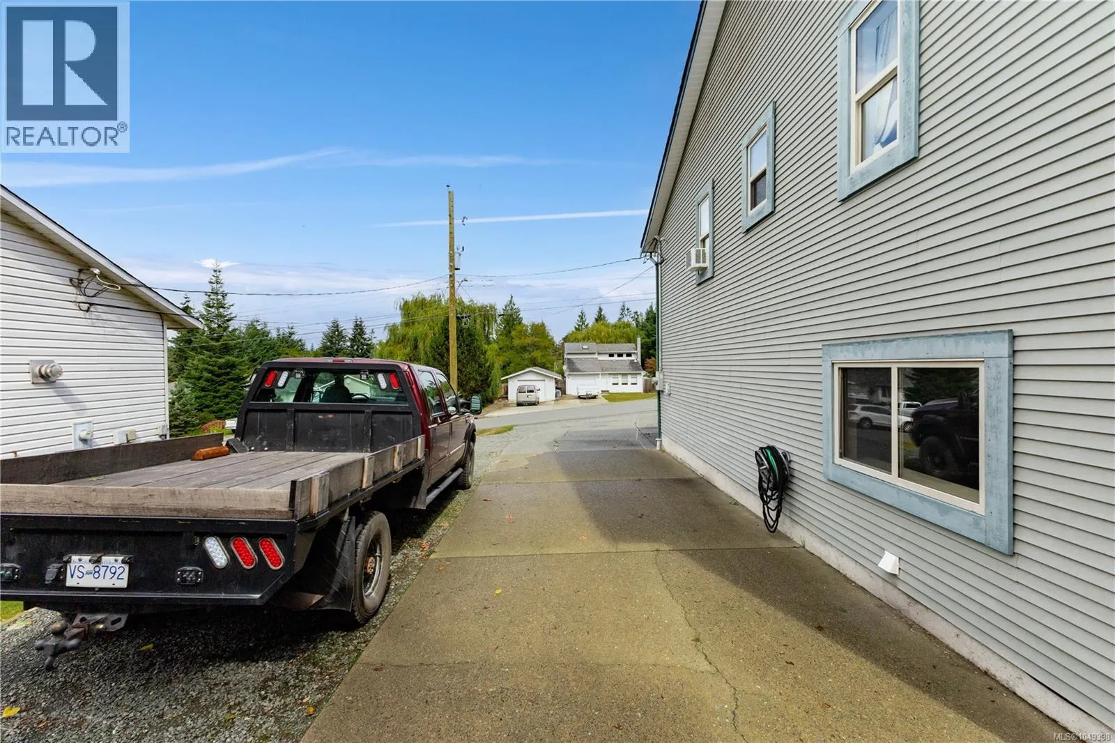 809 Willowcrest Rd