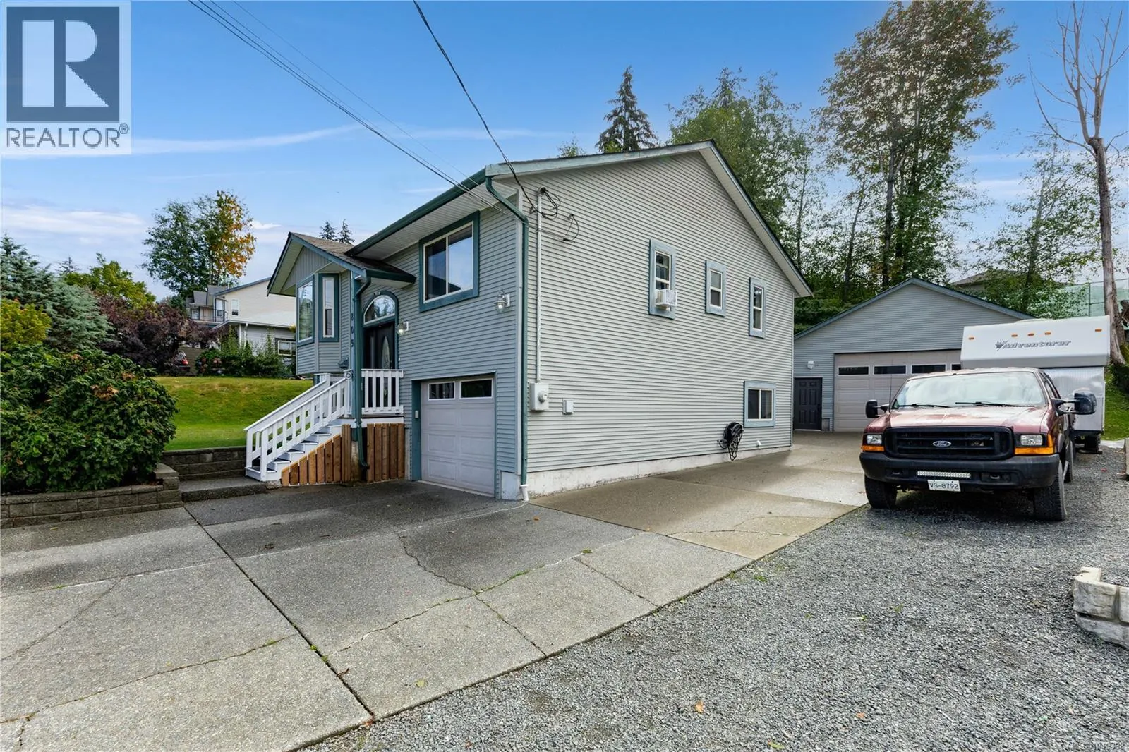809 Willowcrest Rd
