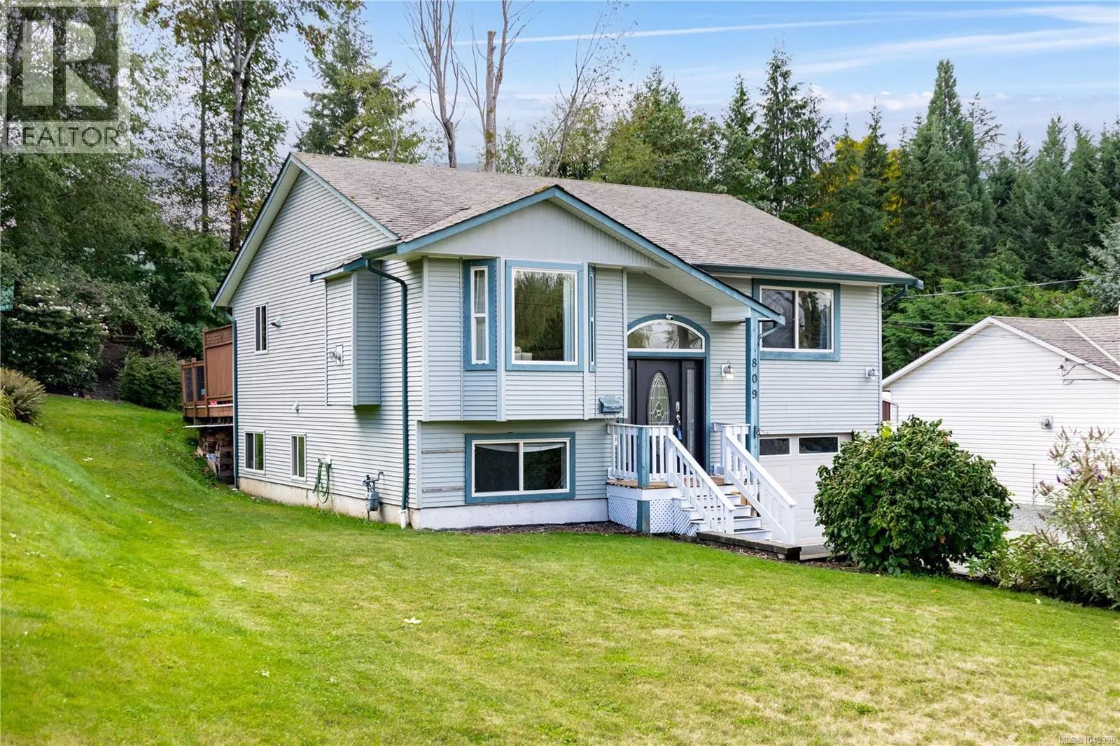 809 Willowcrest Rd