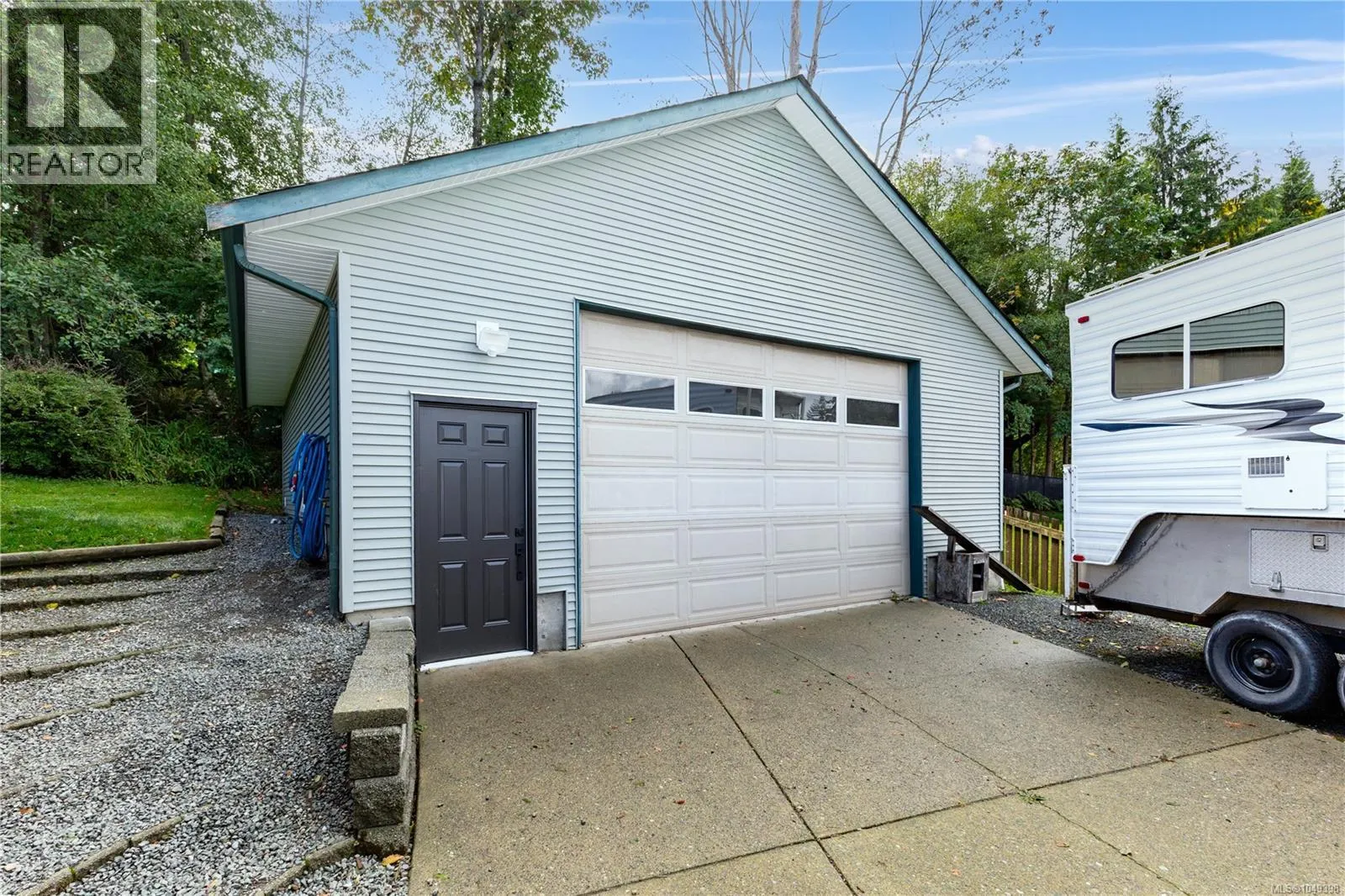 809 Willowcrest Rd