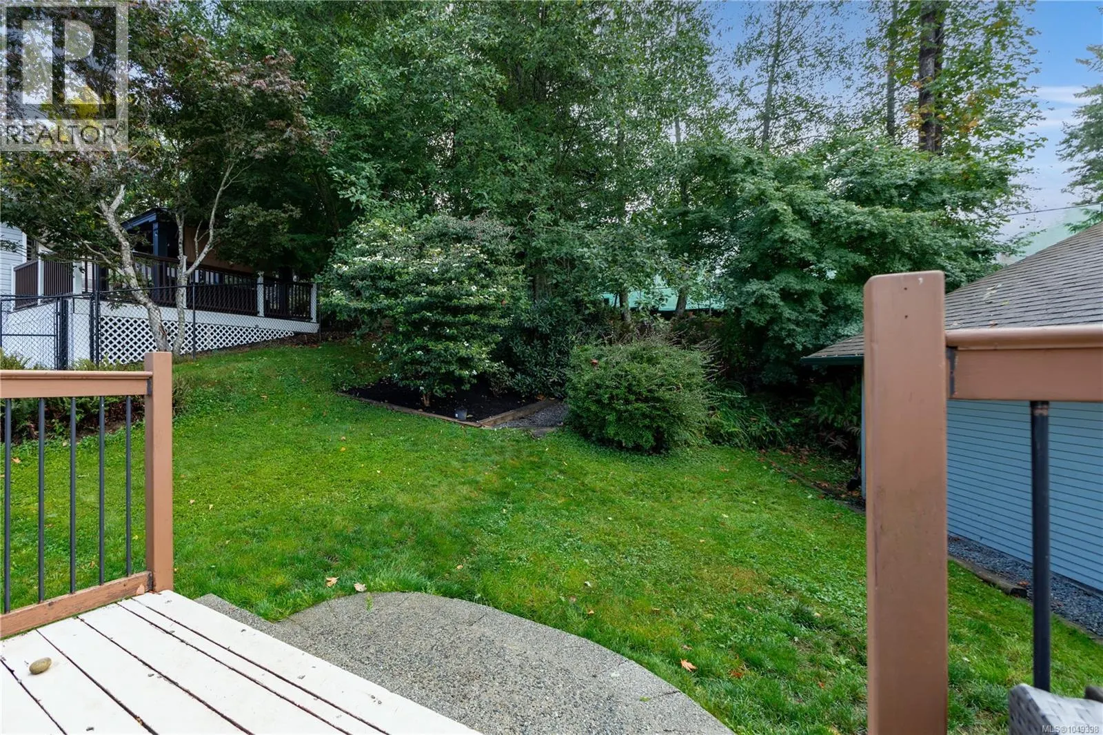 809 Willowcrest Rd